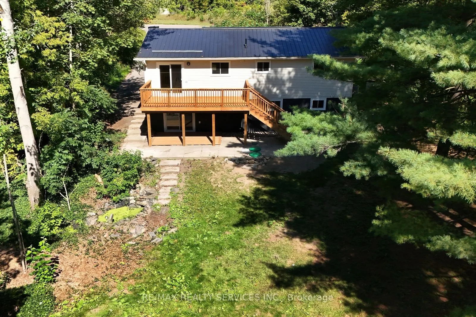 8570 Hwy 12