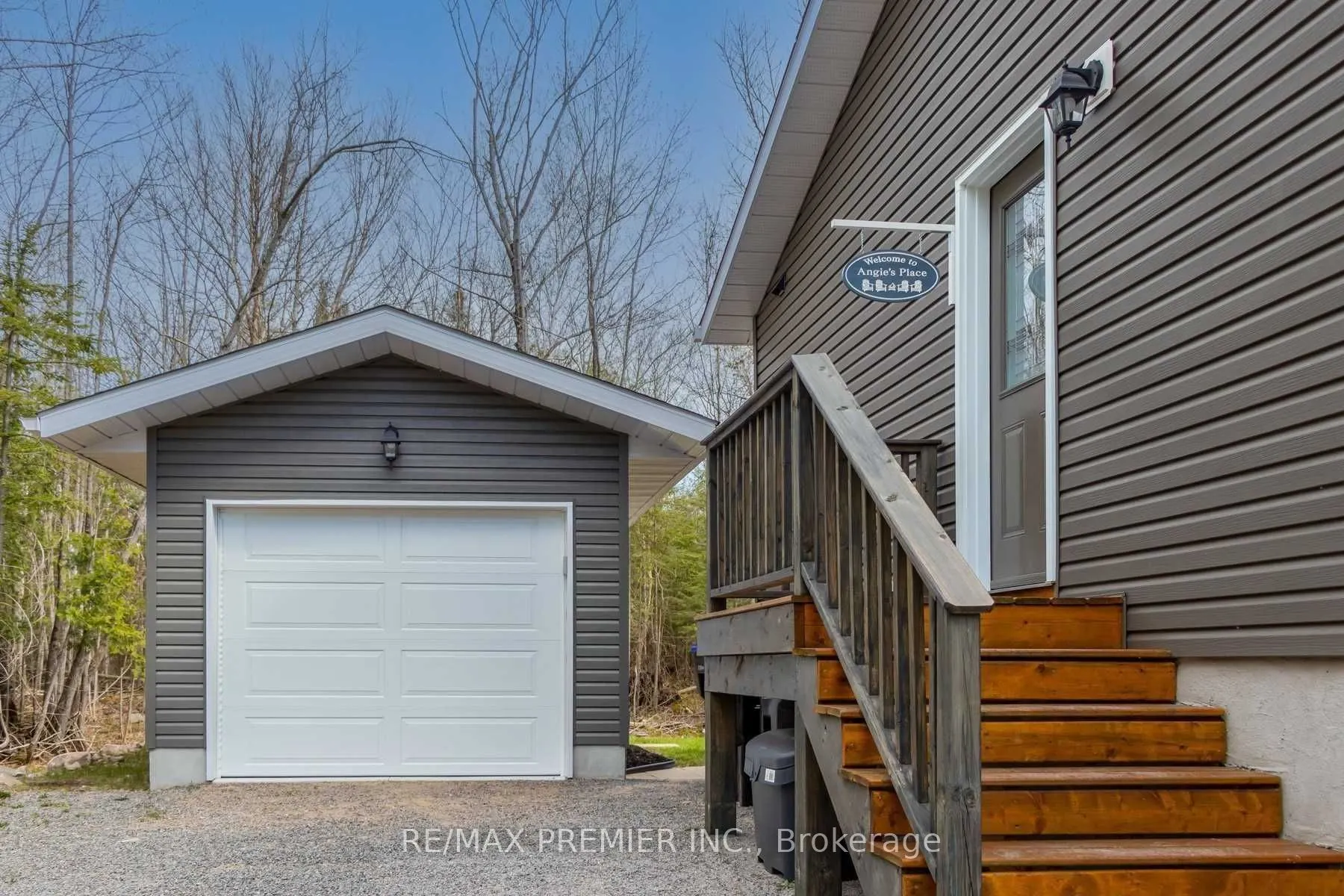 2288 Champlain Road