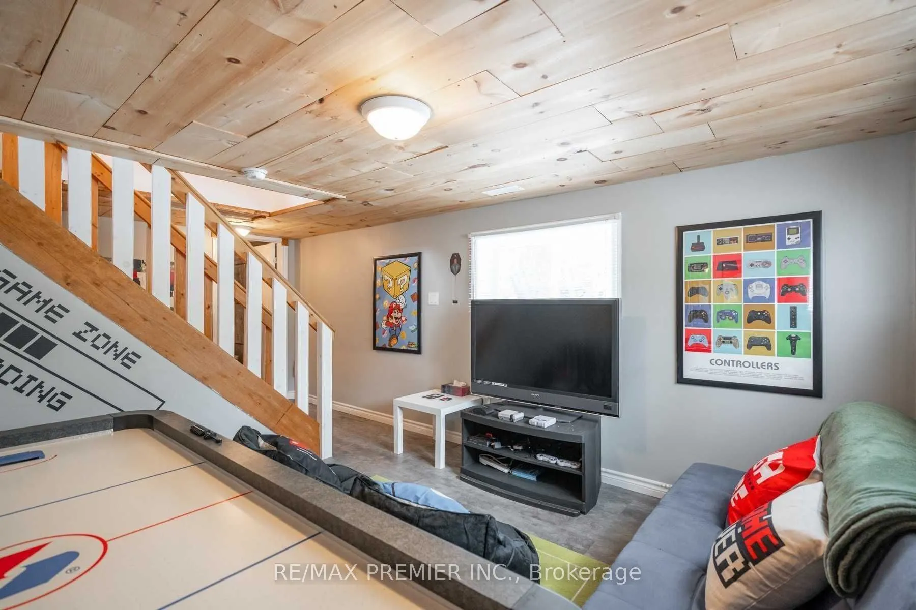 2288 Champlain Road