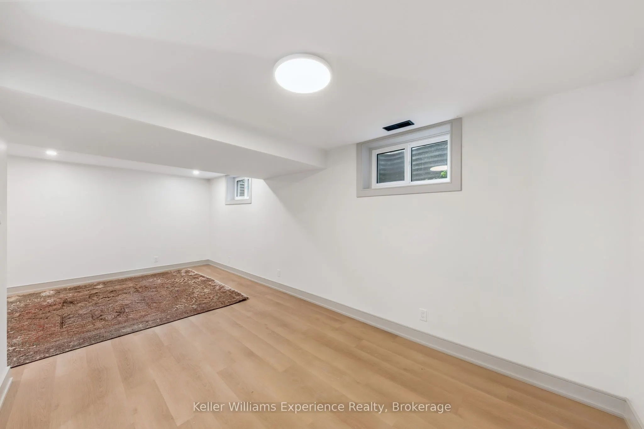14 Mariposa Drive