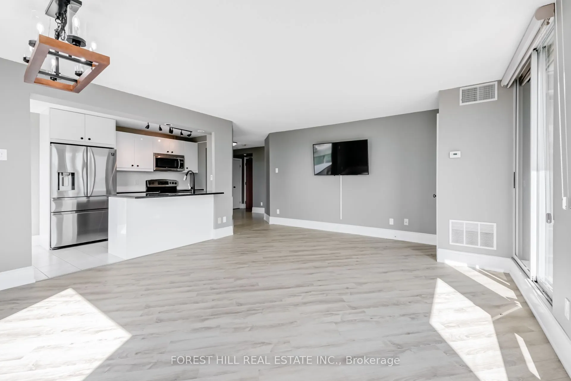 75 Ellen Street, #410