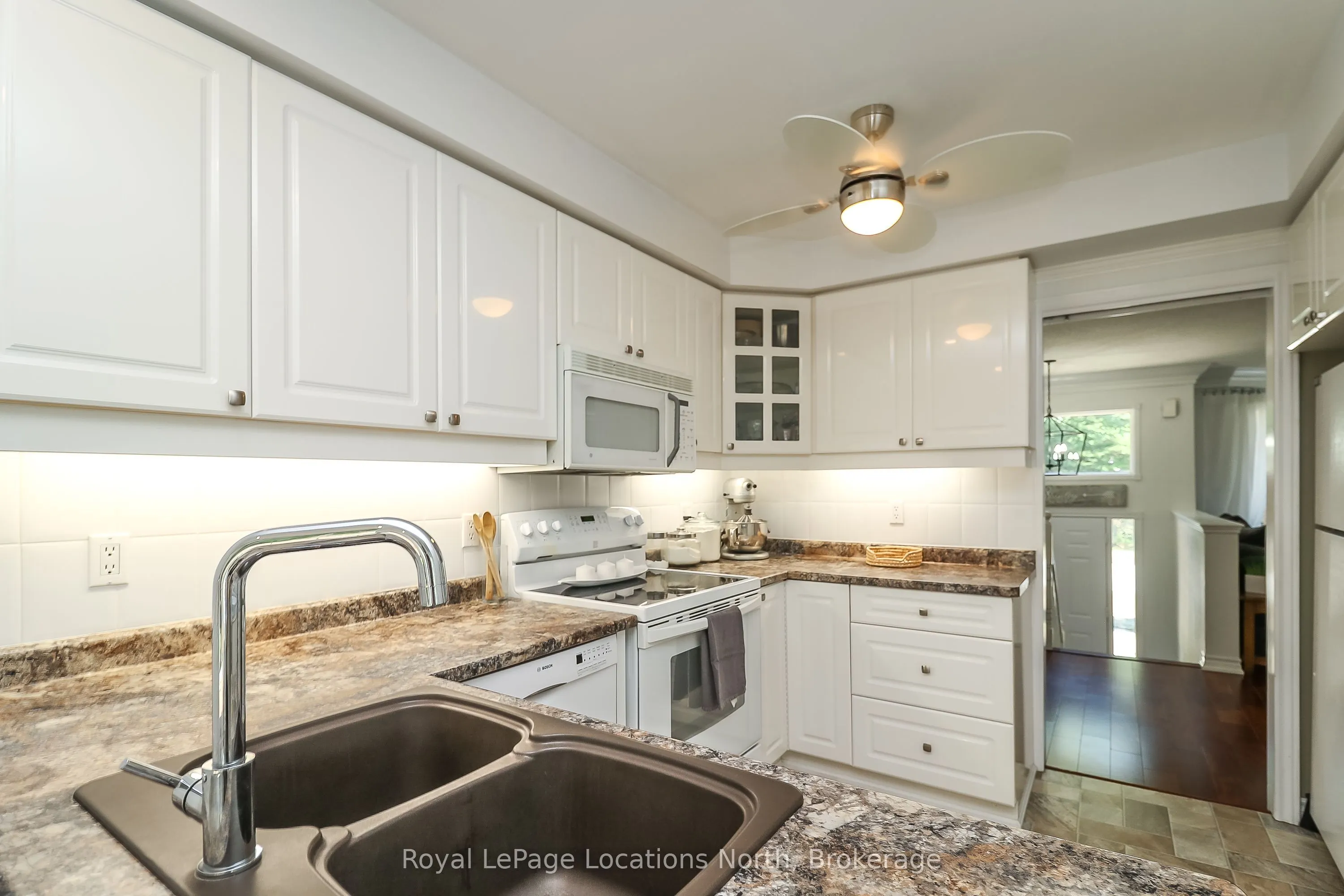 160 Fernbrook Drive