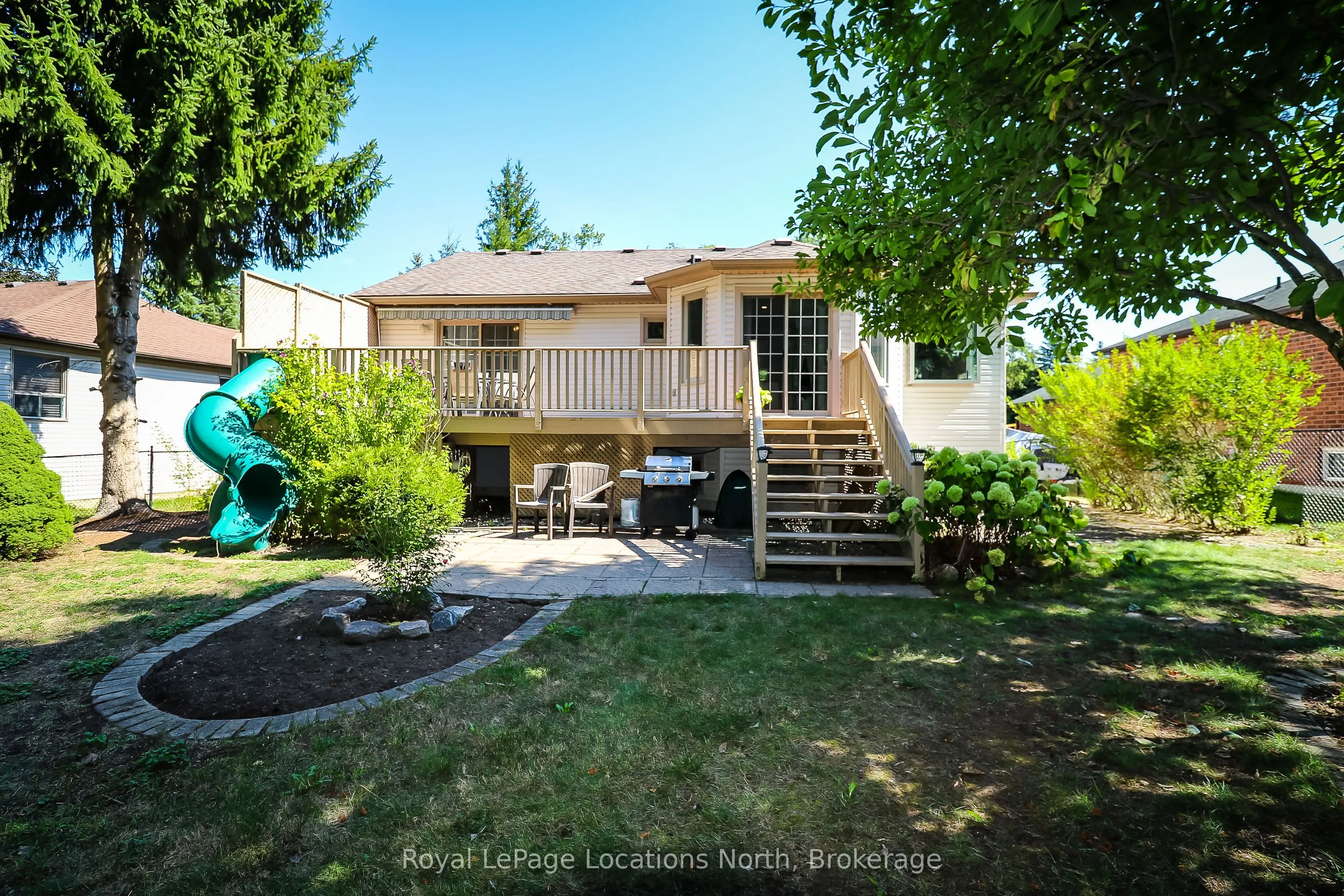 160 Fernbrook Drive