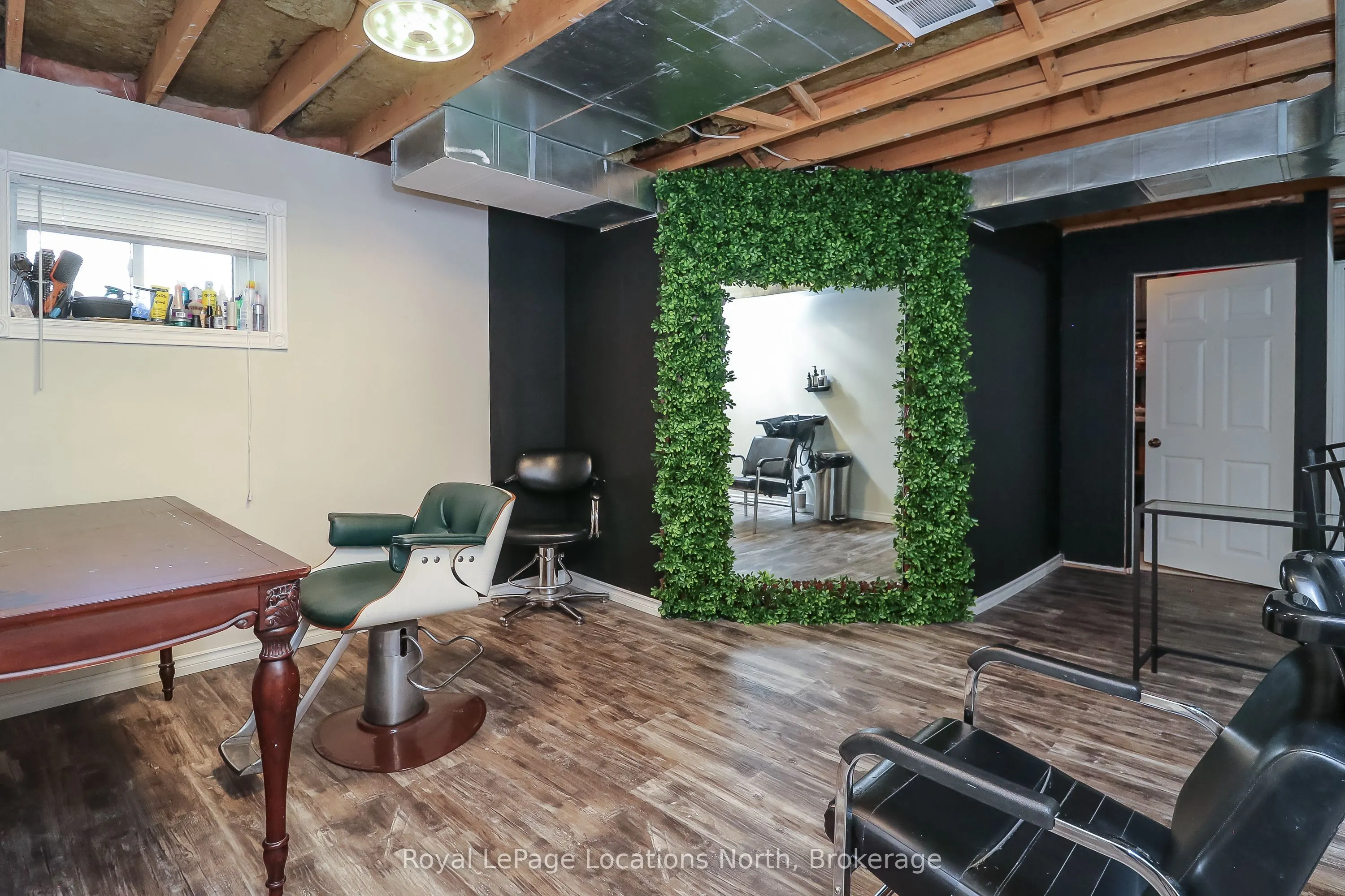 160 Fernbrook Drive