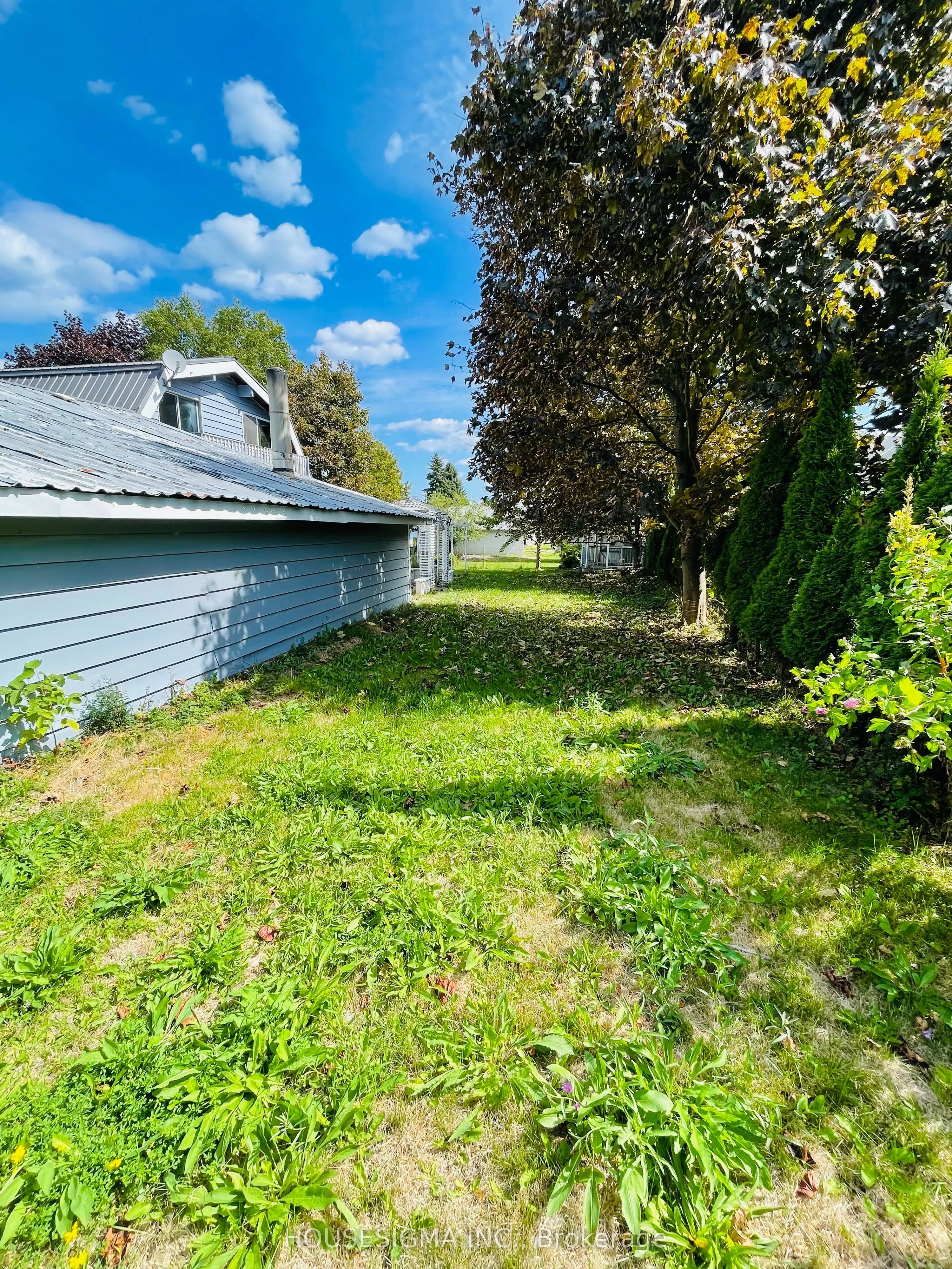 13 Bayview Avenue
