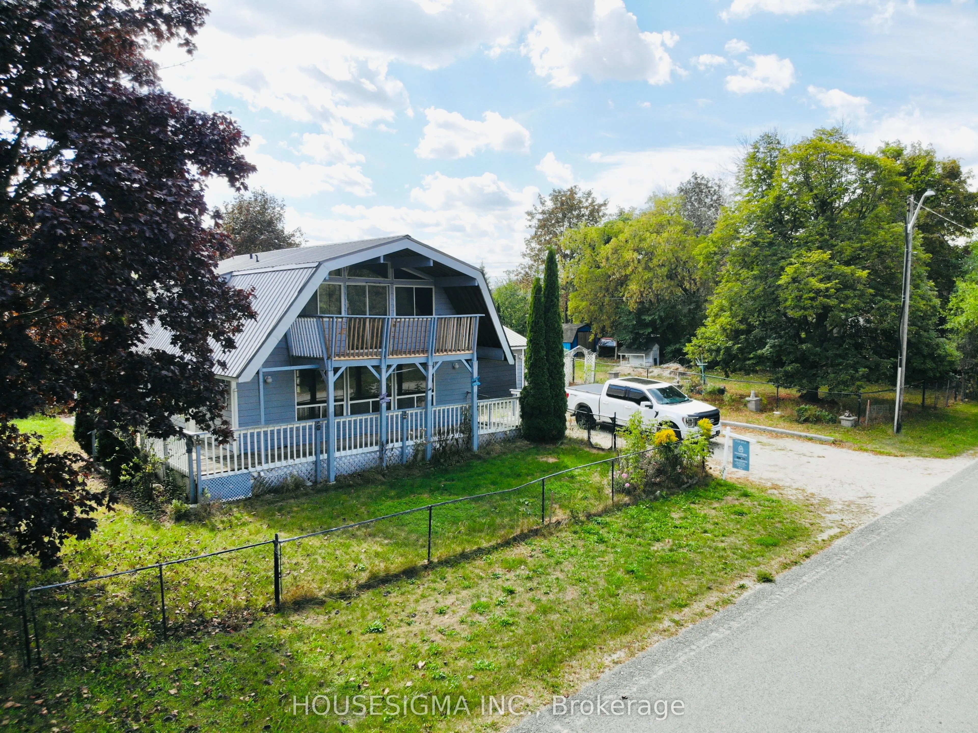 13 Bayview Avenue