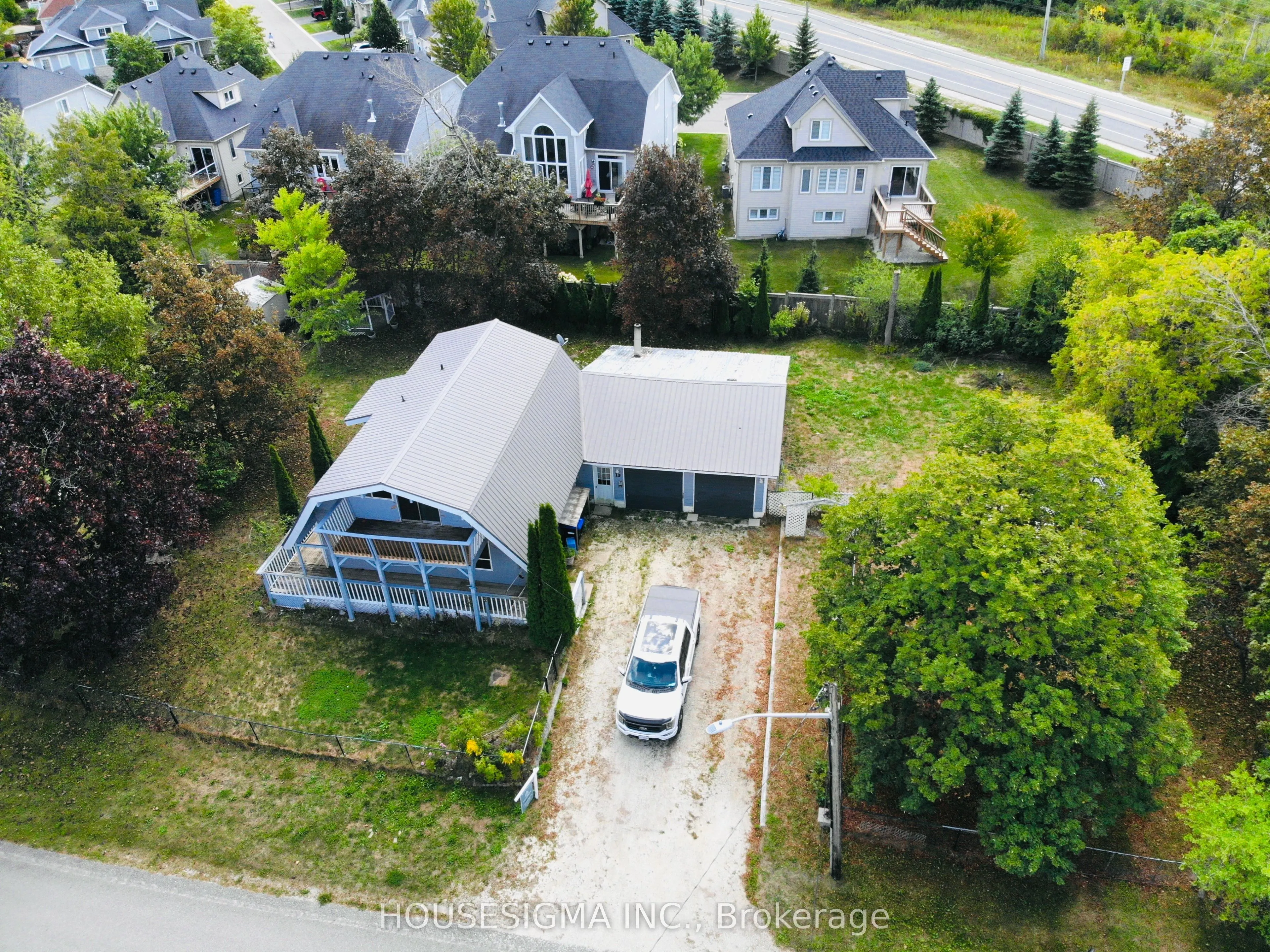 13 Bayview Avenue