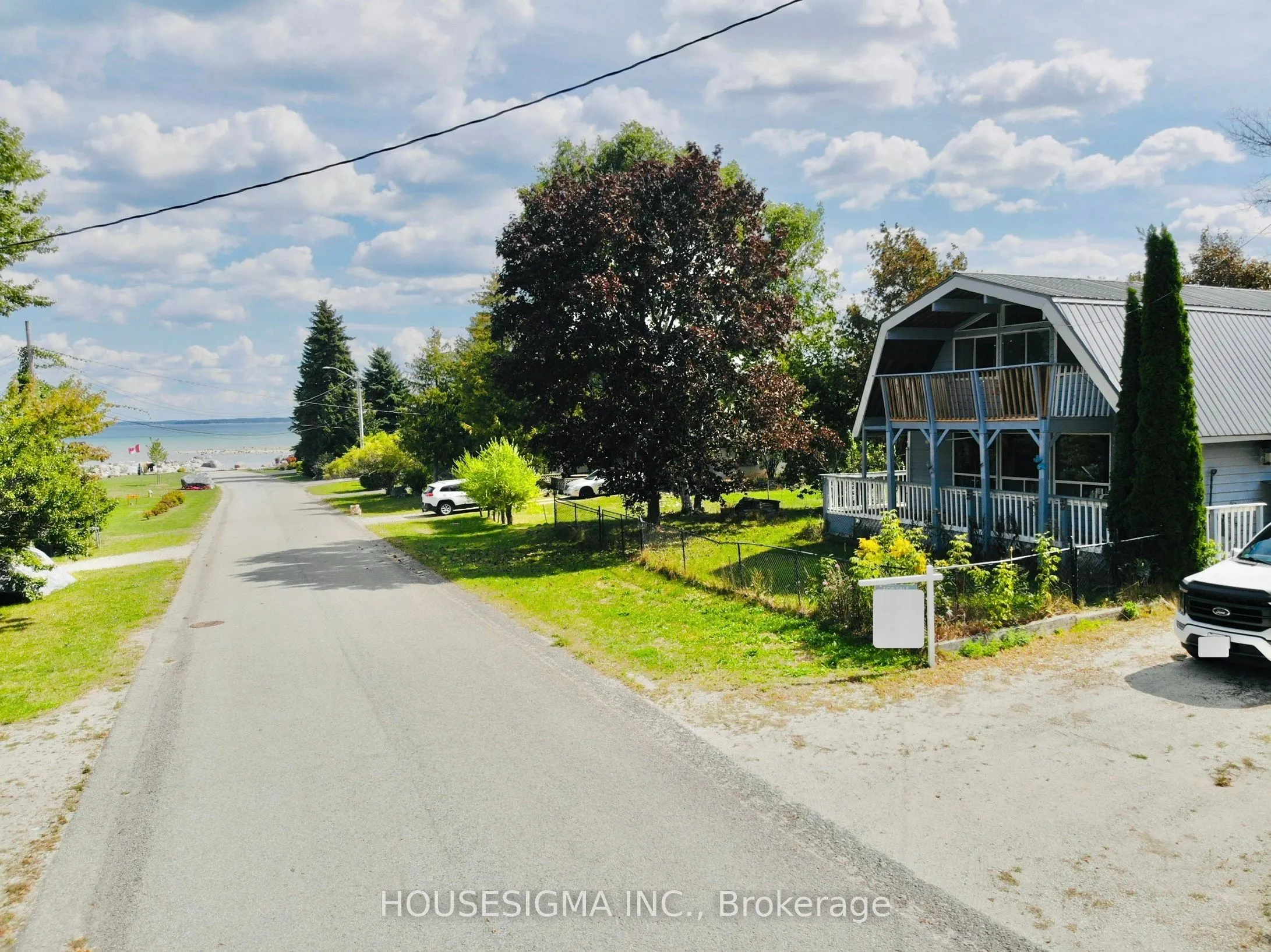 13 Bayview Avenue
