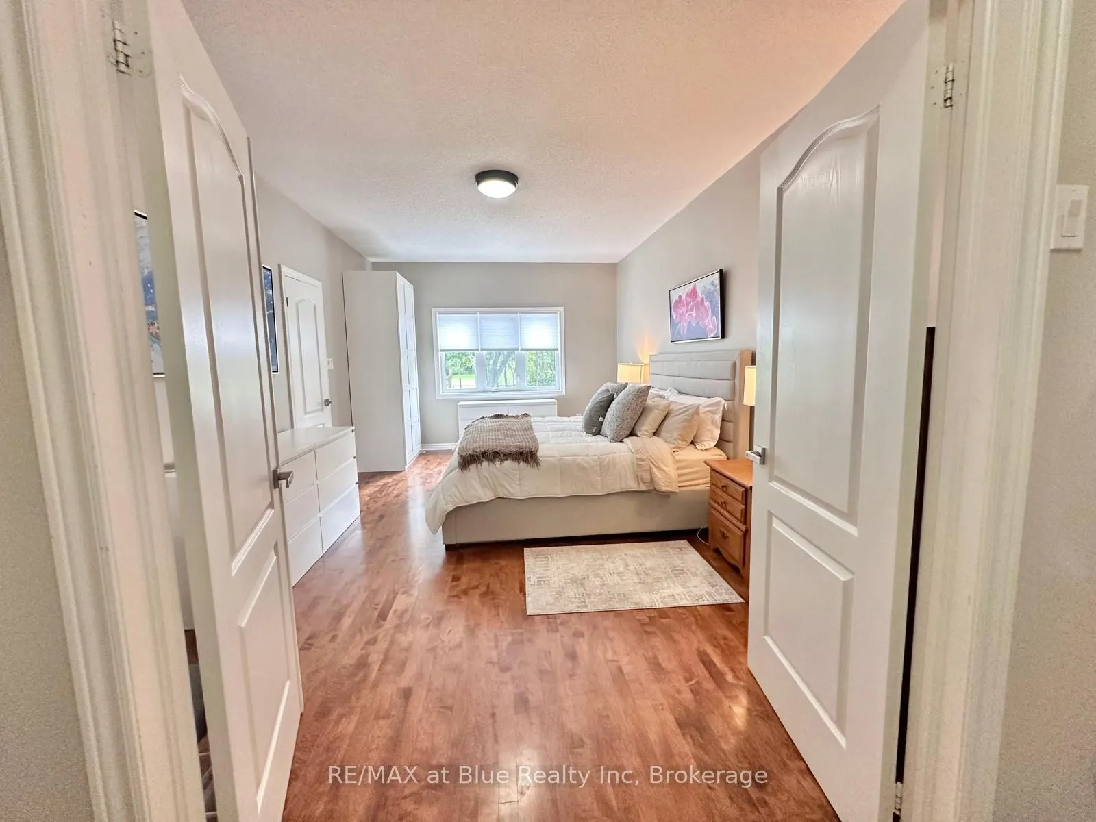 26 THOMAS Drive