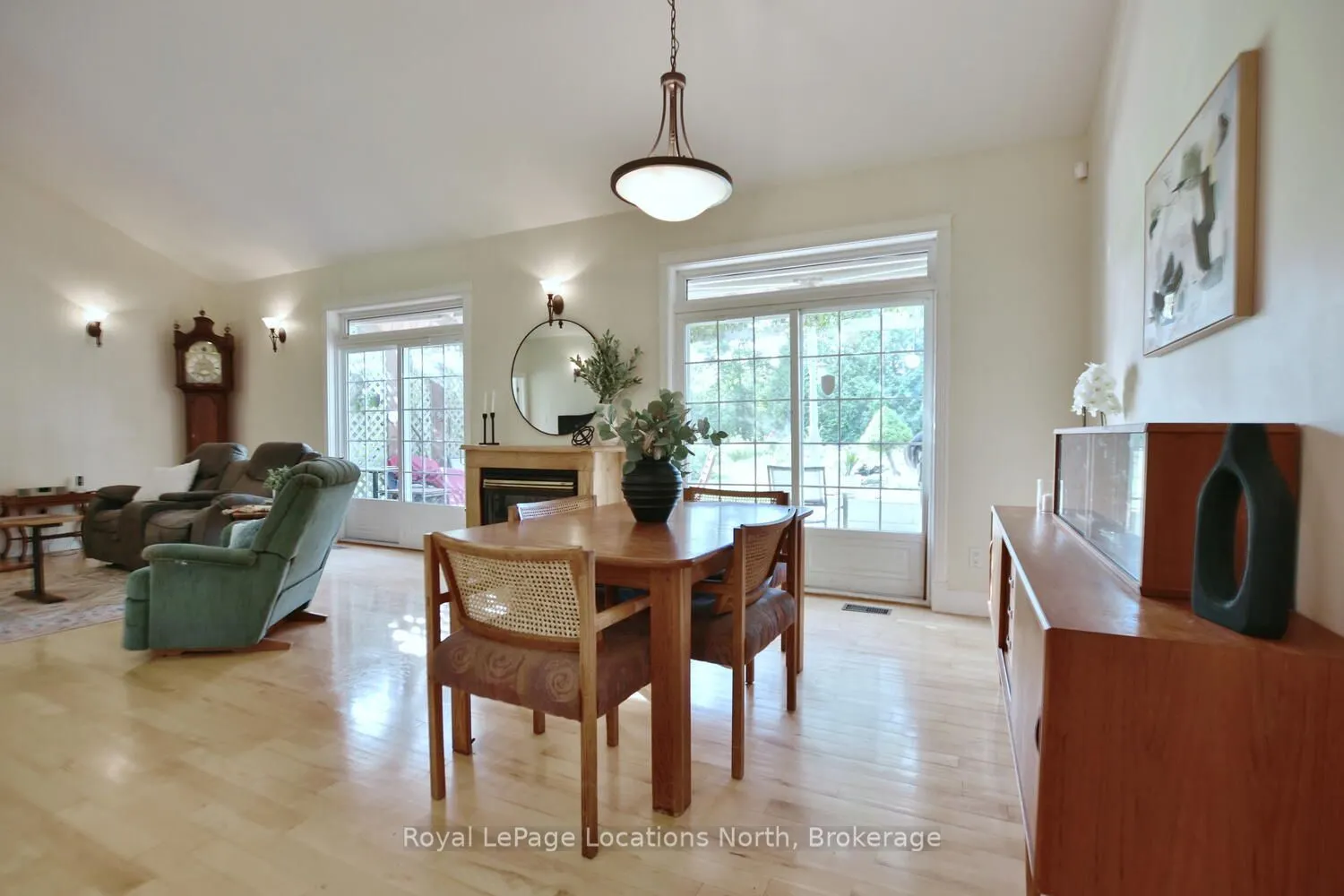 20 MOUNT VIEW Court