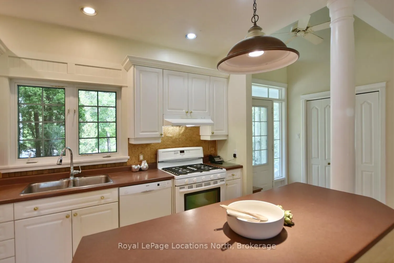 20 MOUNT VIEW Court