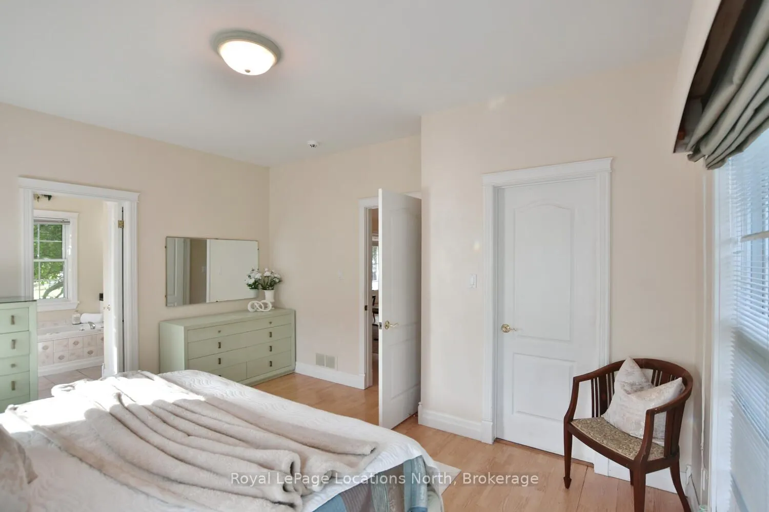 20 MOUNT VIEW Court