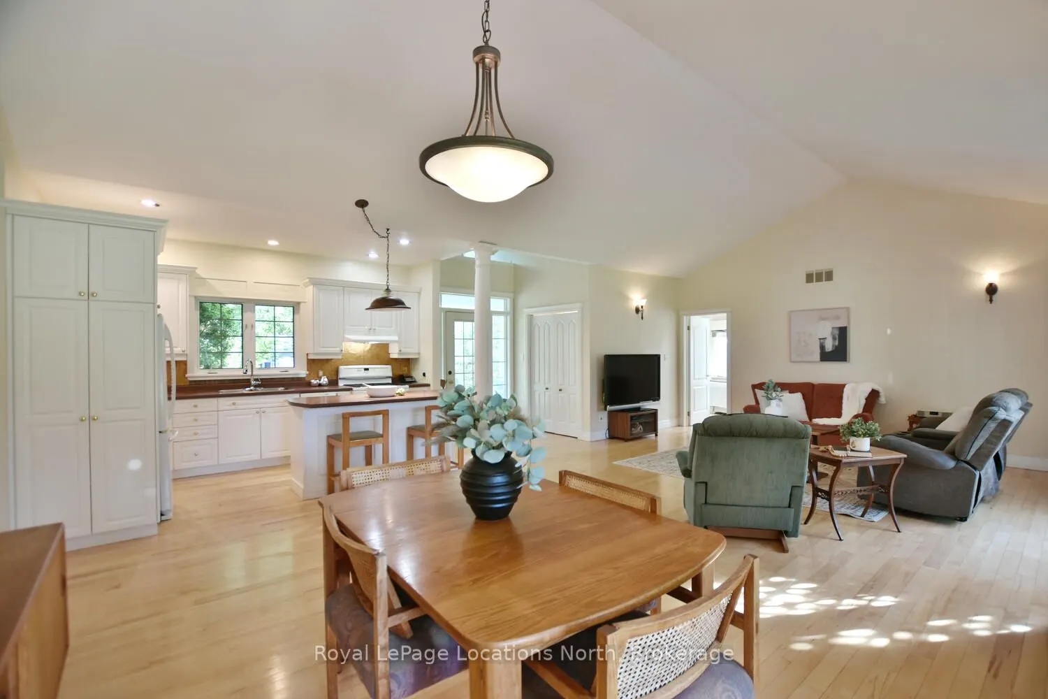 20 MOUNT VIEW Court
