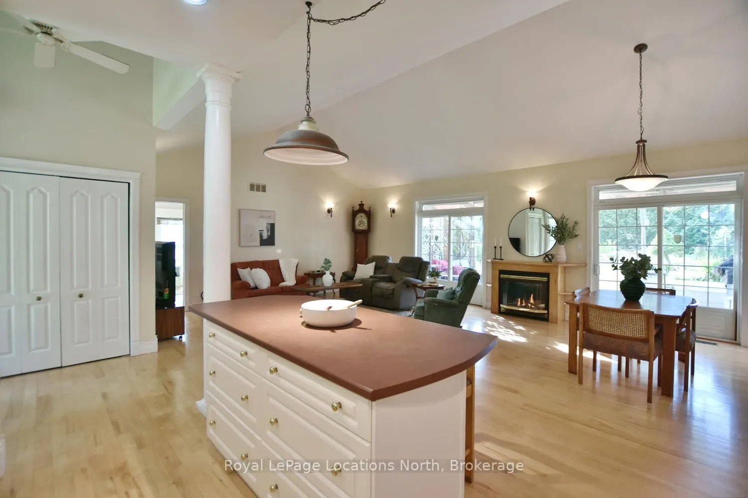 20 MOUNT VIEW Court