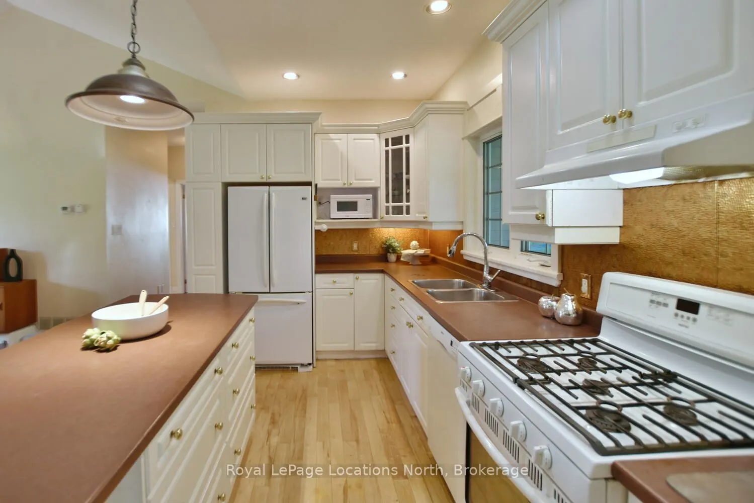 20 MOUNT VIEW Court