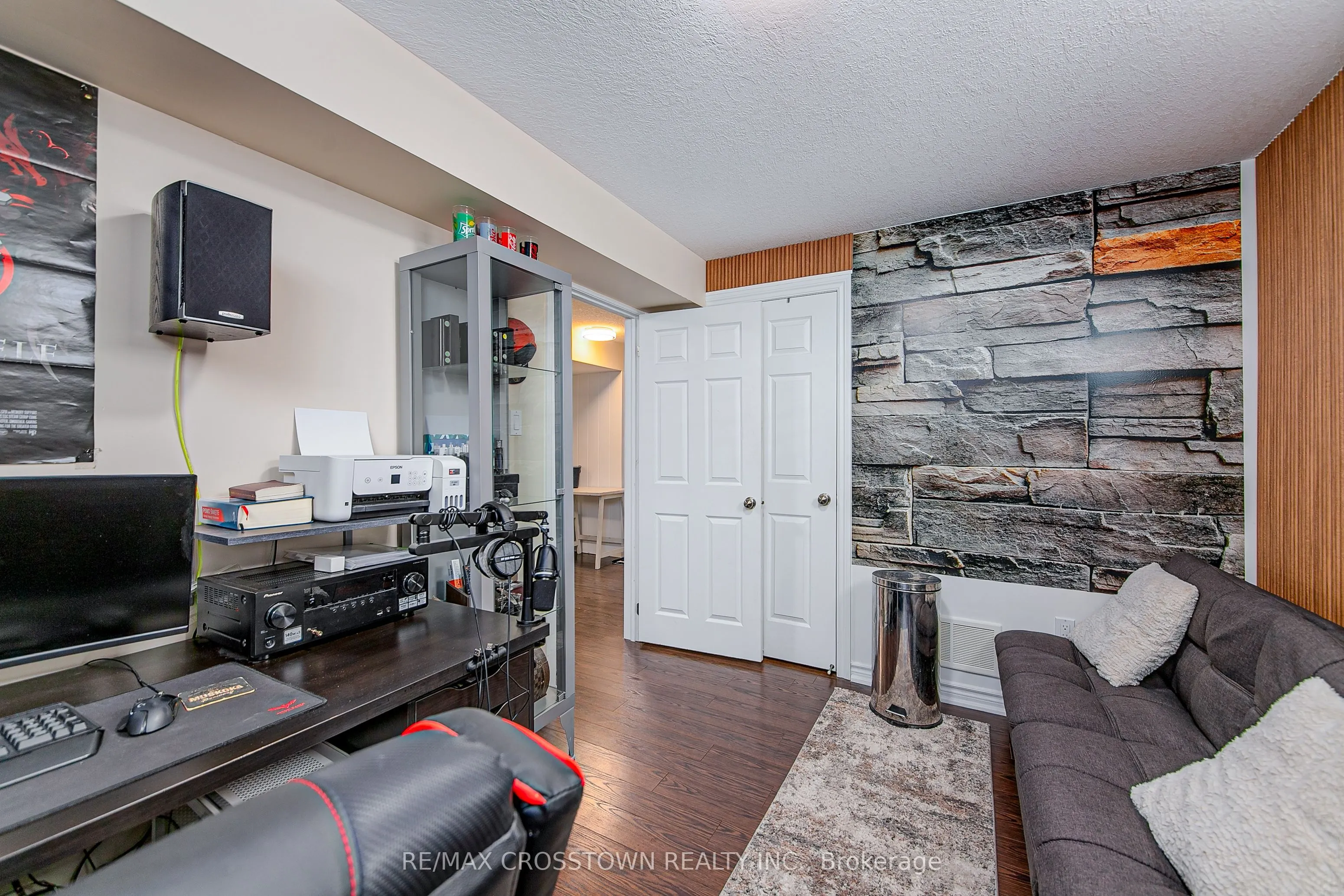 56 Graihawk Drive