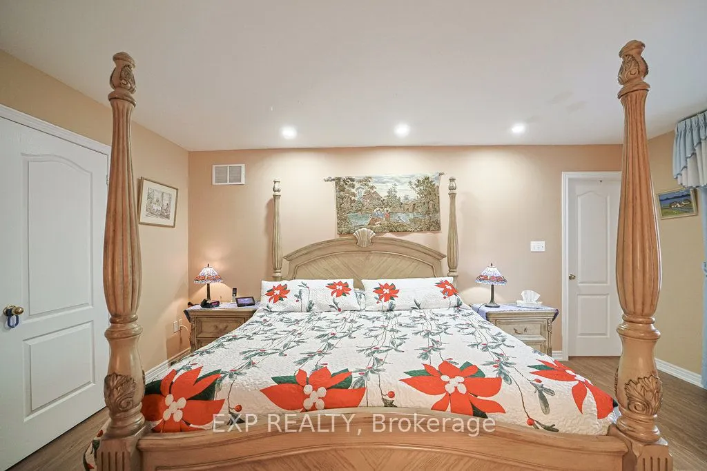 27 Green Pine Crescent