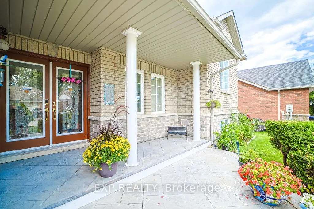 27 Green Pine Crescent