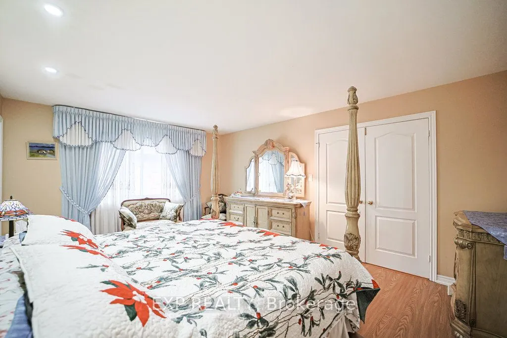27 Green Pine Crescent