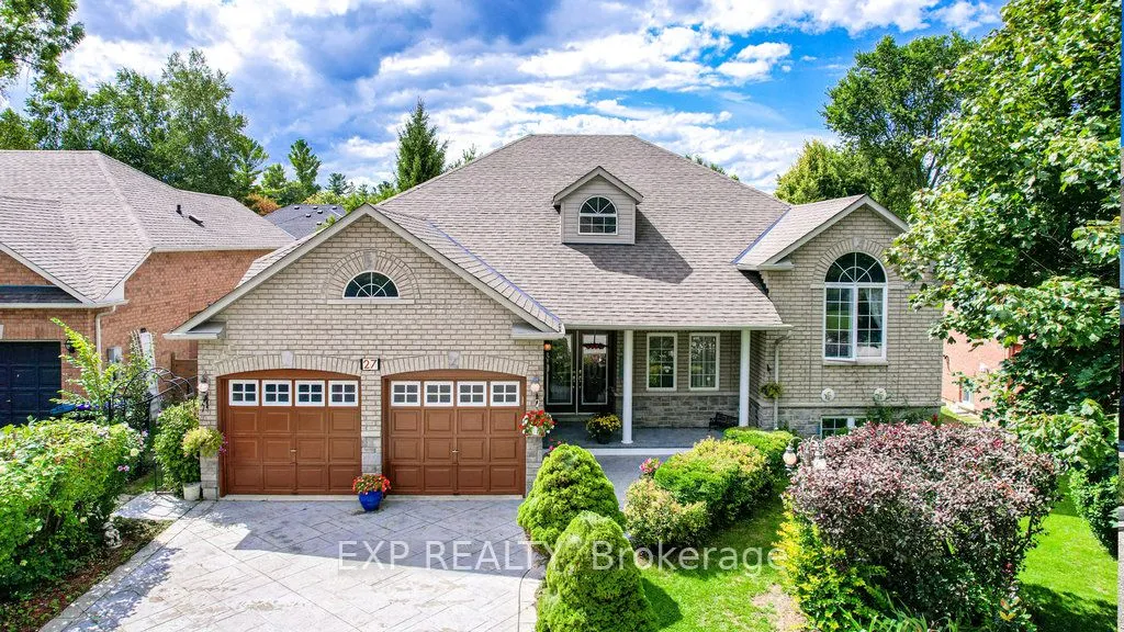 27 Green Pine Crescent