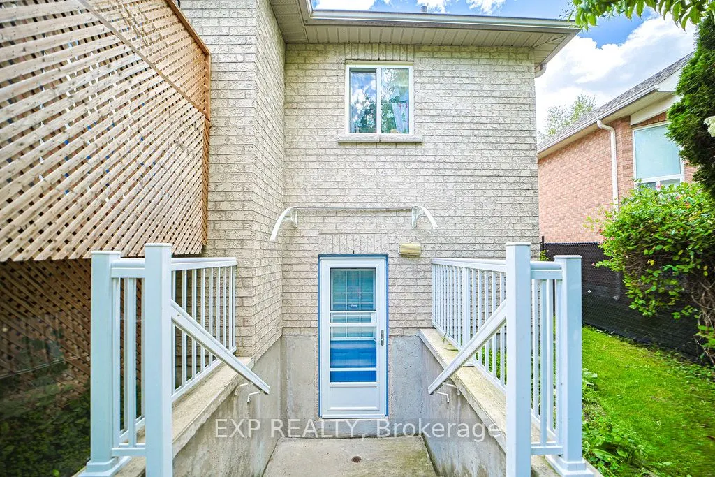27 Green Pine Crescent