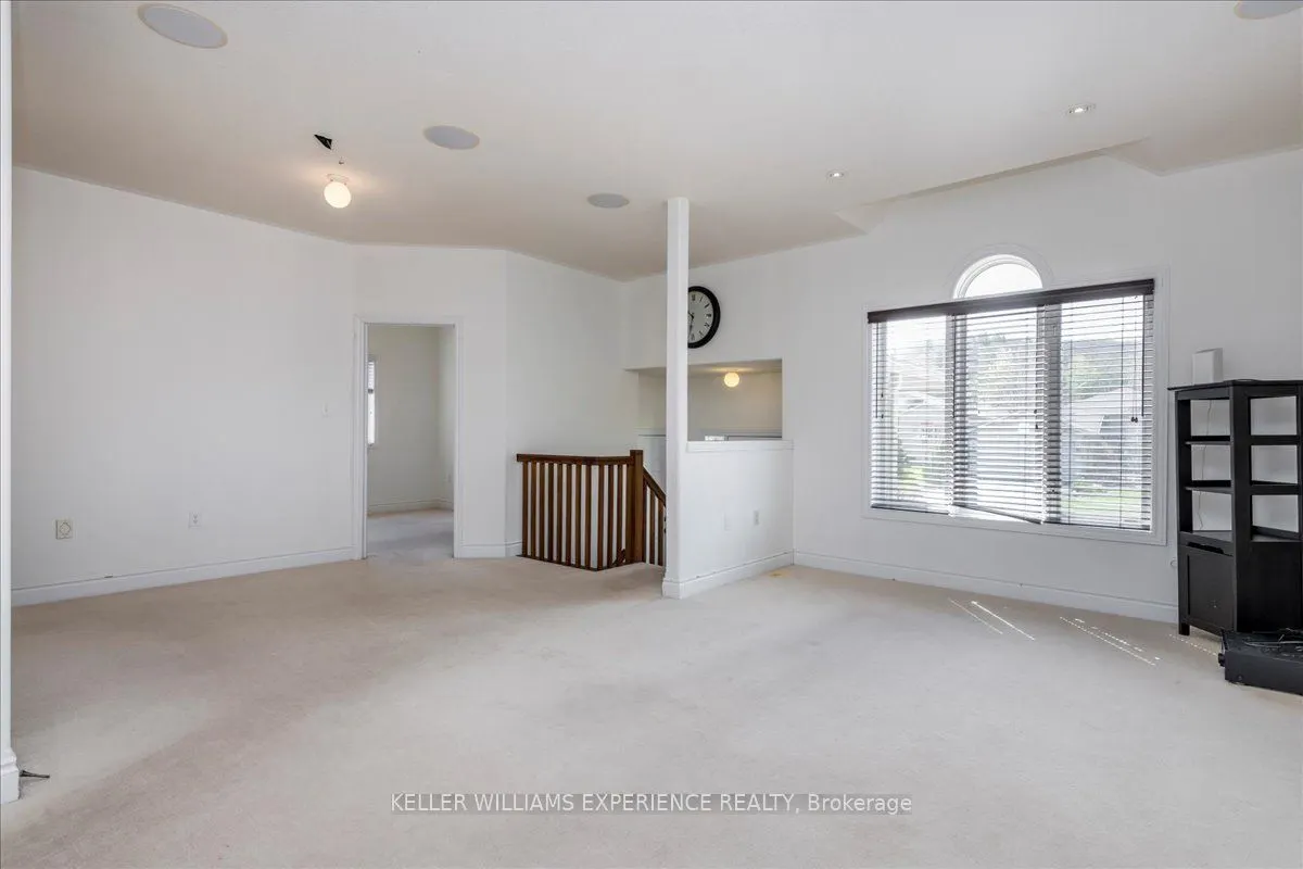 33 Primrose Crescent
