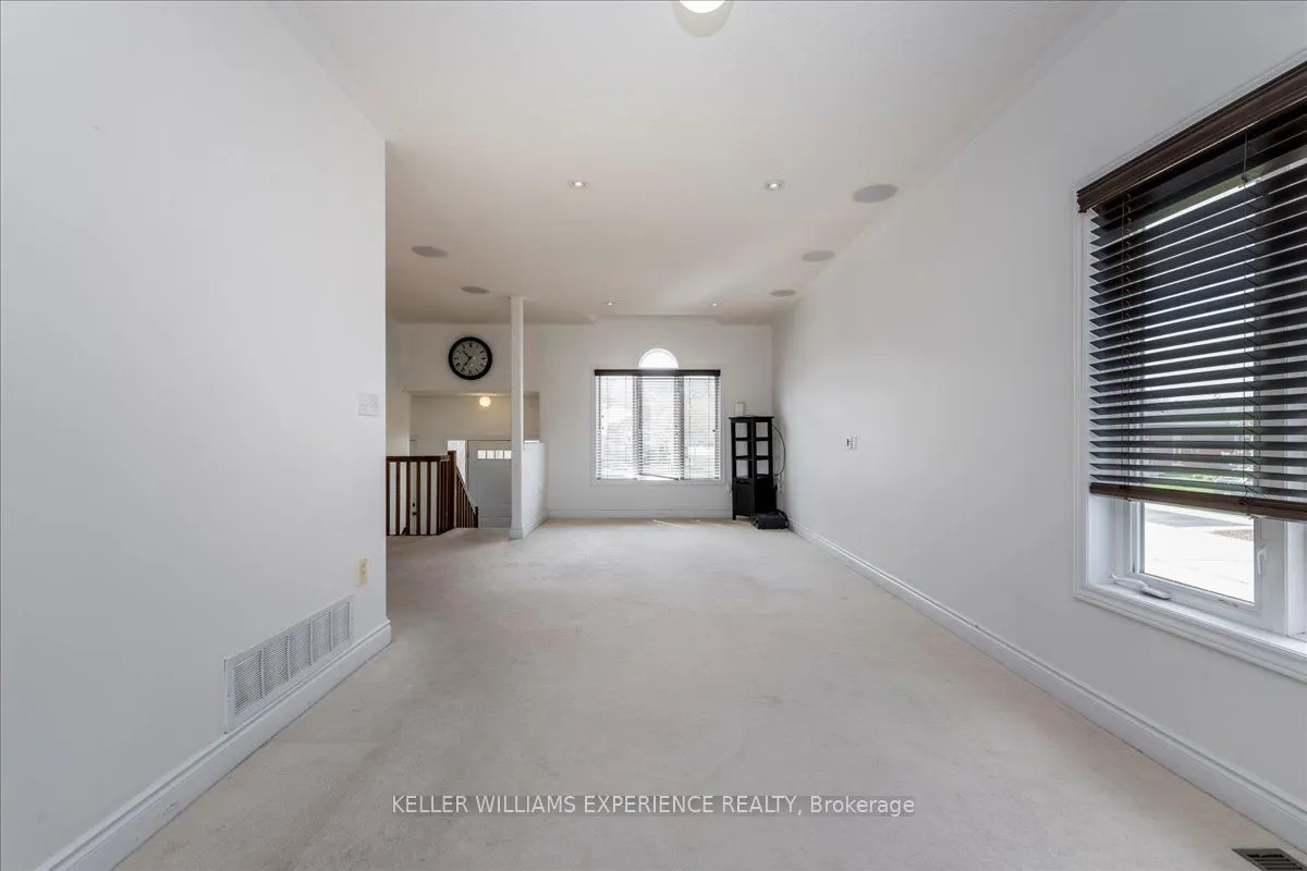 33 Primrose Crescent