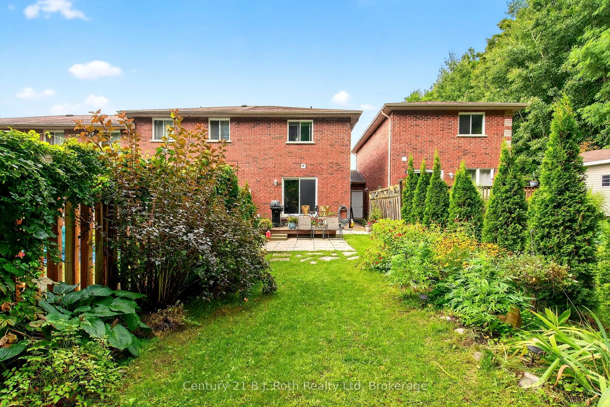 156 Southwinds Crescent