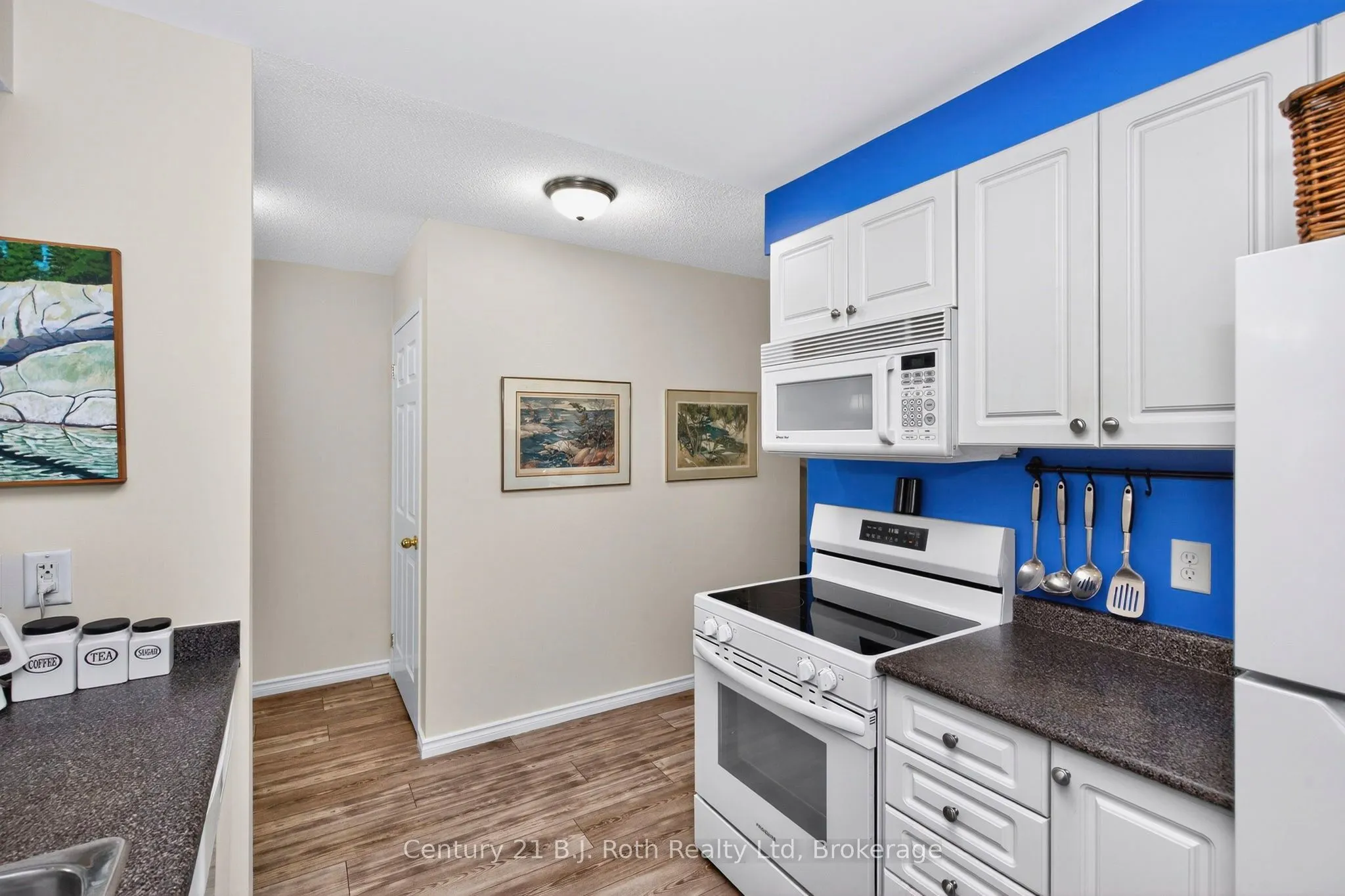 156 Southwinds Crescent