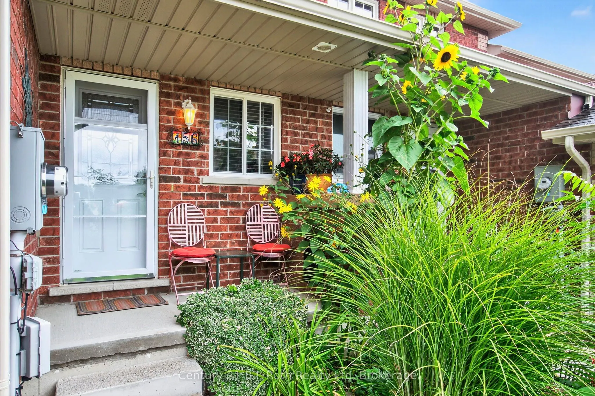 156 Southwinds Crescent