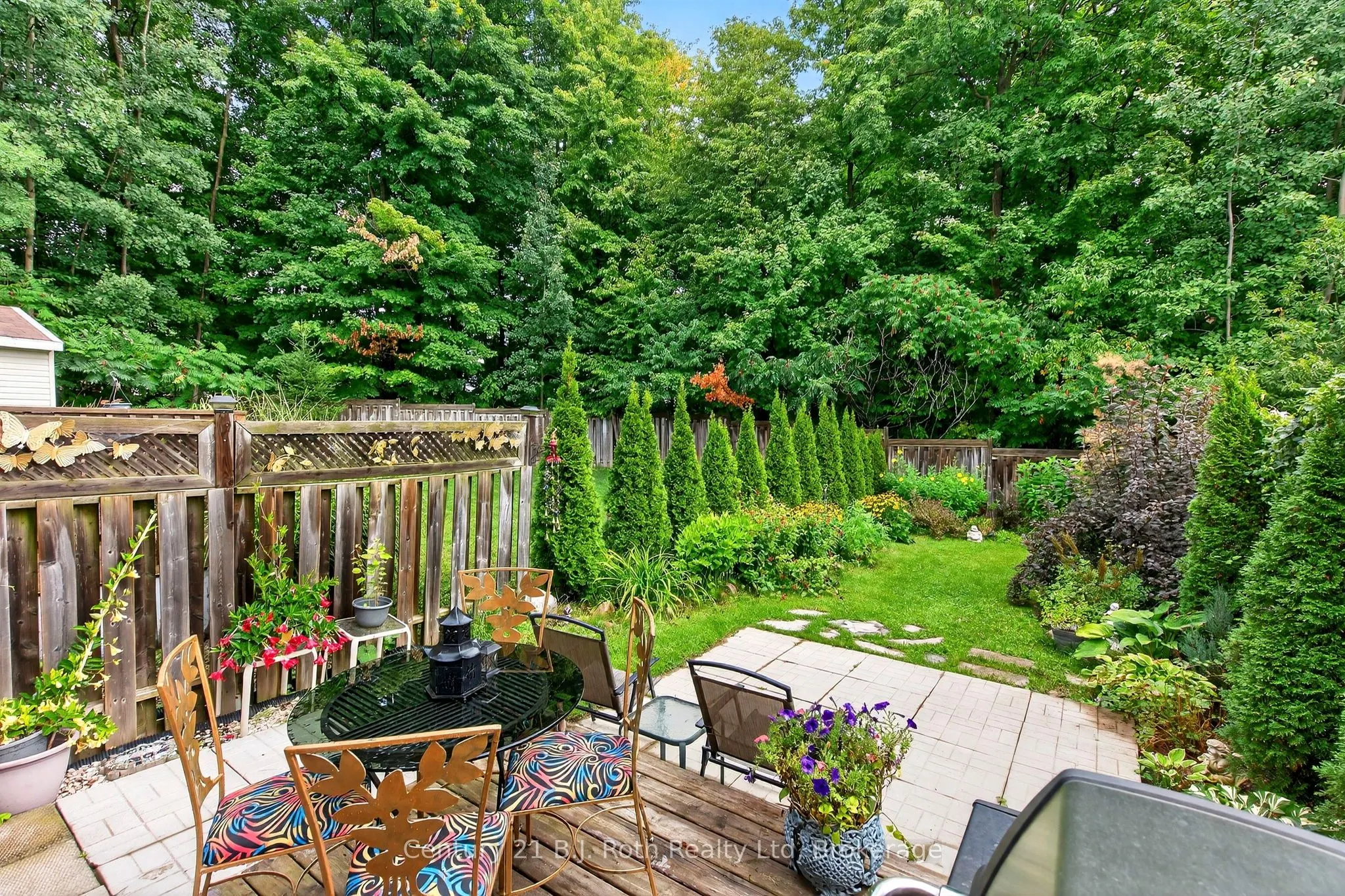 156 Southwinds Crescent