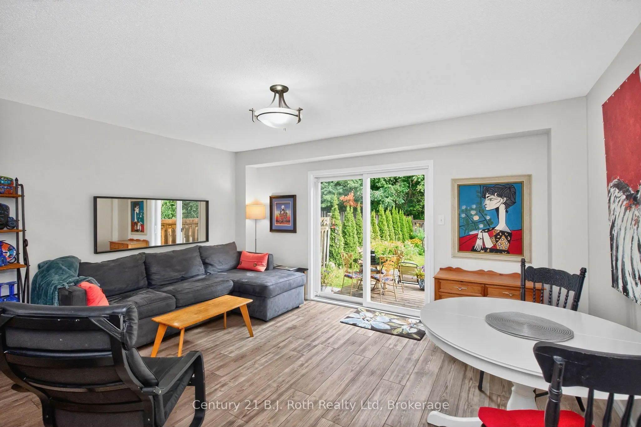 156 Southwinds Crescent