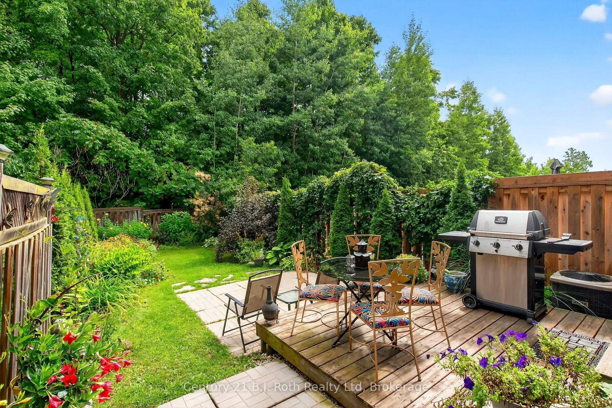 156 Southwinds Crescent
