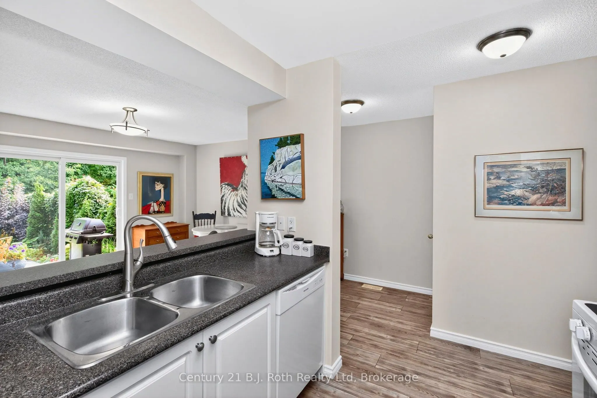 156 Southwinds Crescent