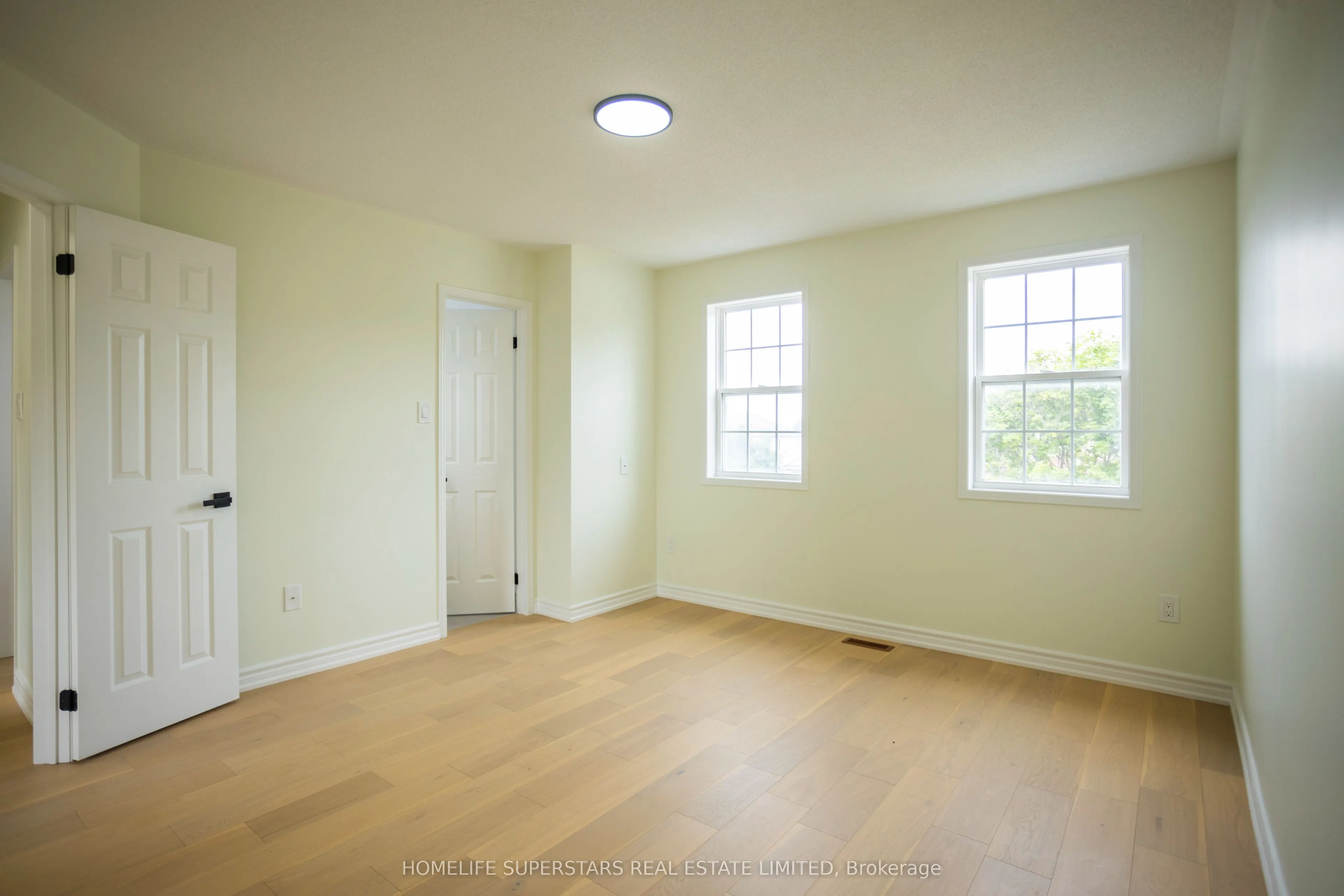 13 Draper Crescent