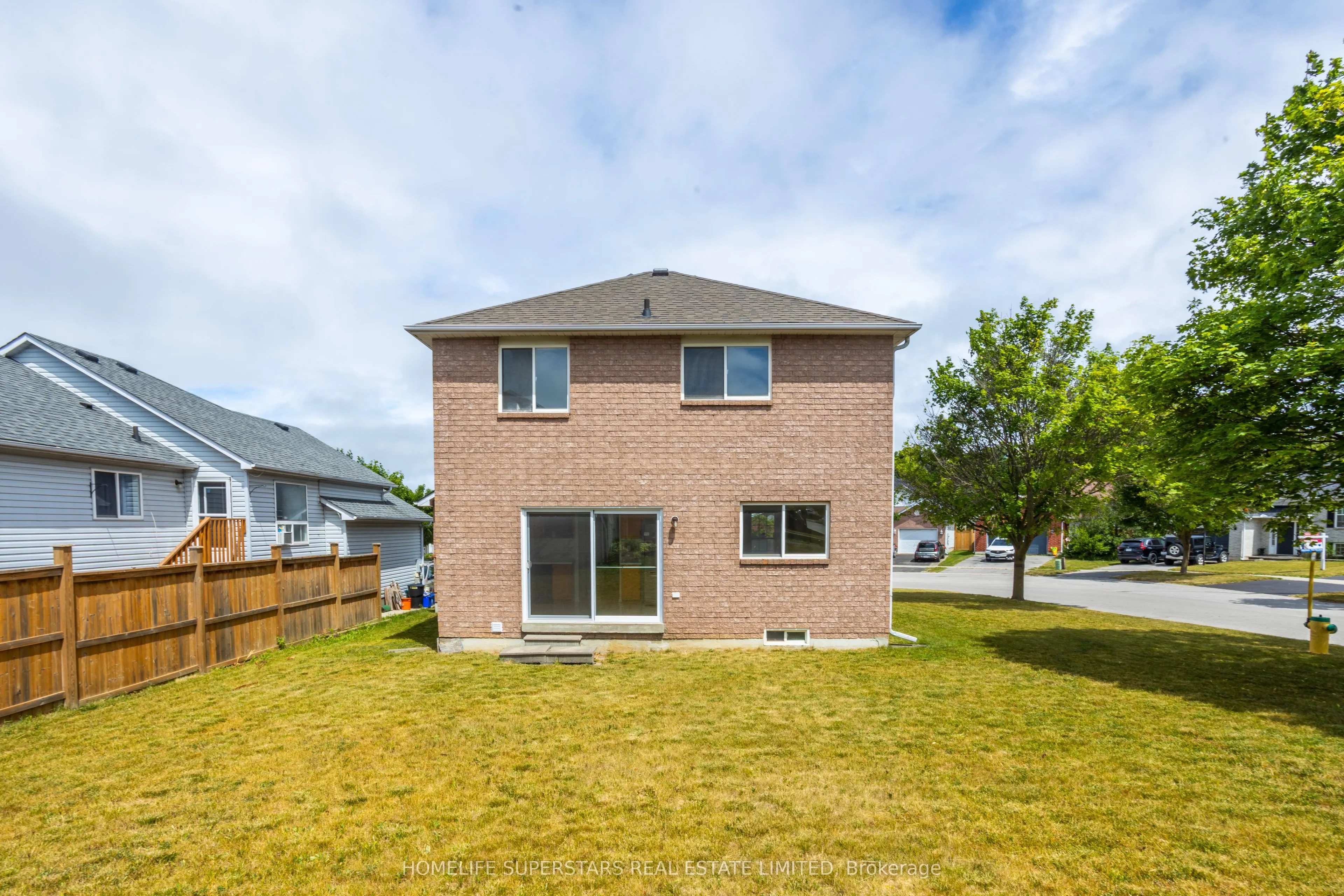13 Draper Crescent