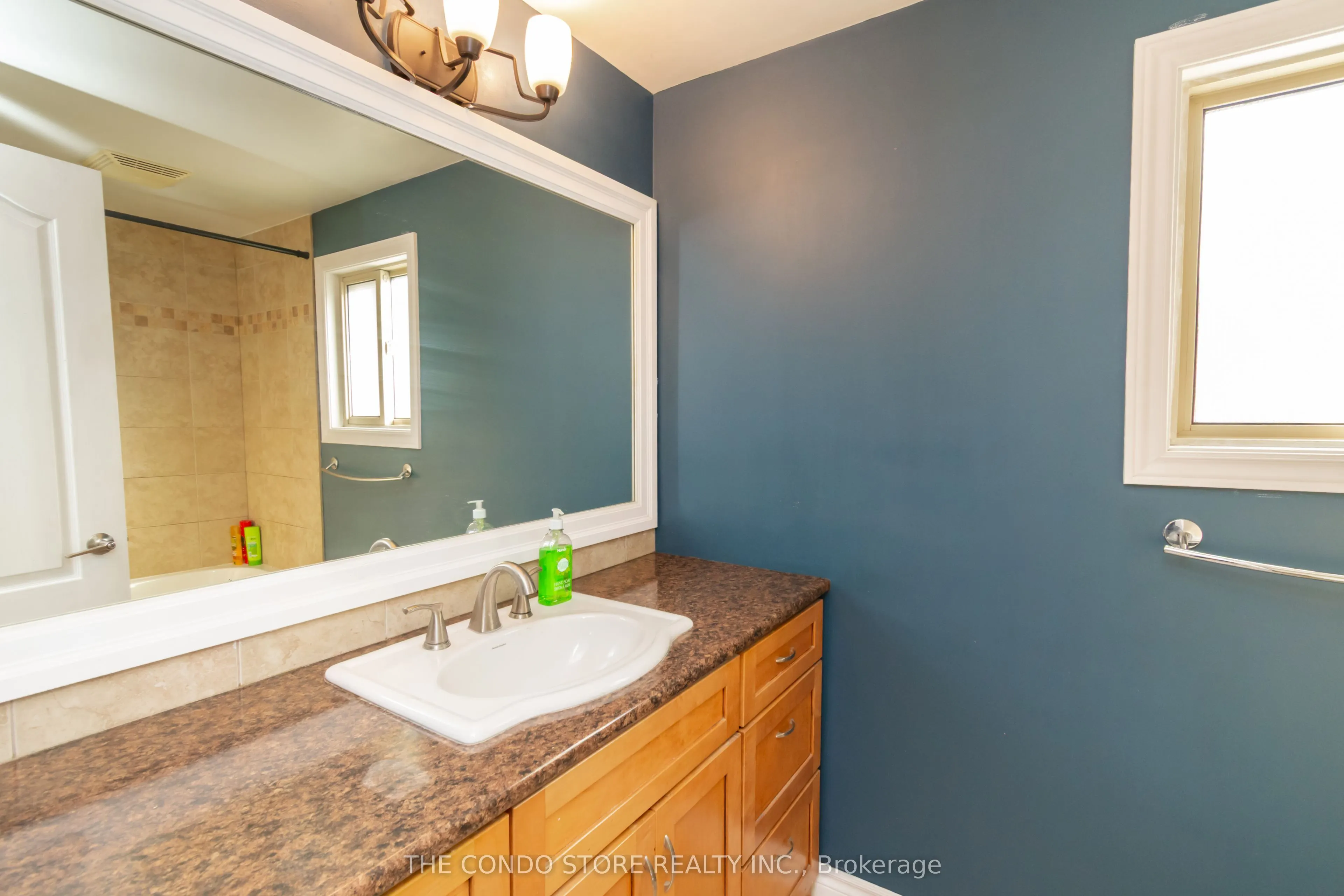 10 Sawmill Road, #32