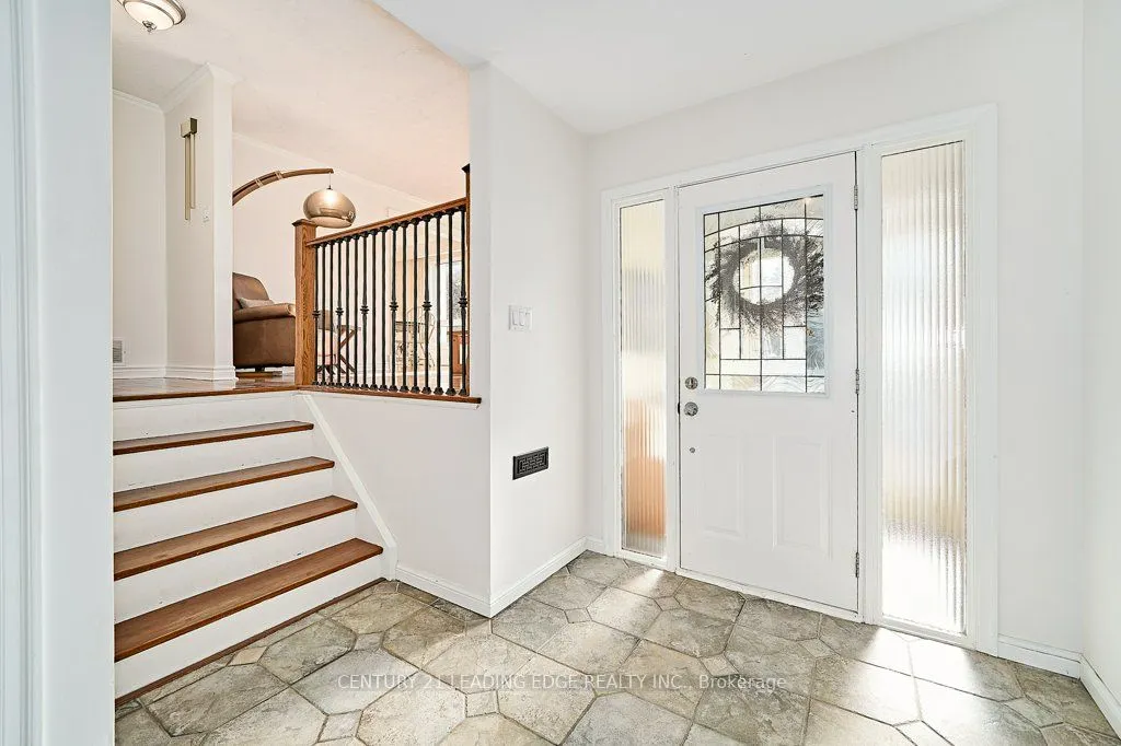 25 Eileen Drive