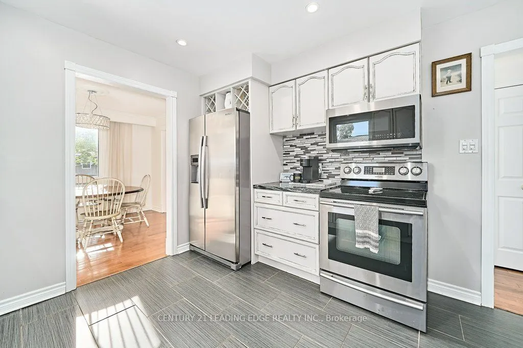 25 Eileen Drive