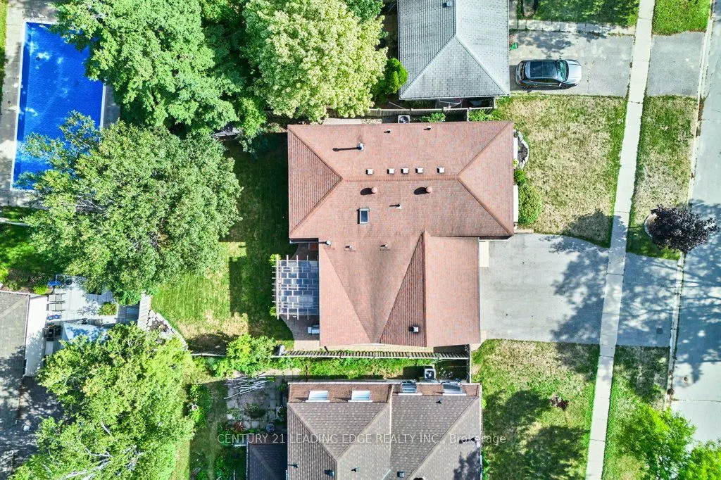 25 Eileen Drive