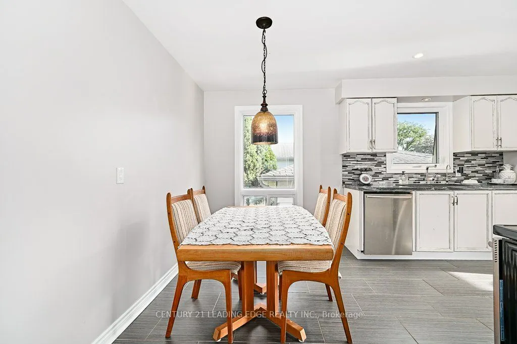 25 Eileen Drive