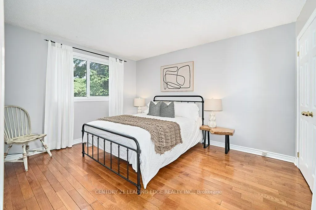 25 Eileen Drive