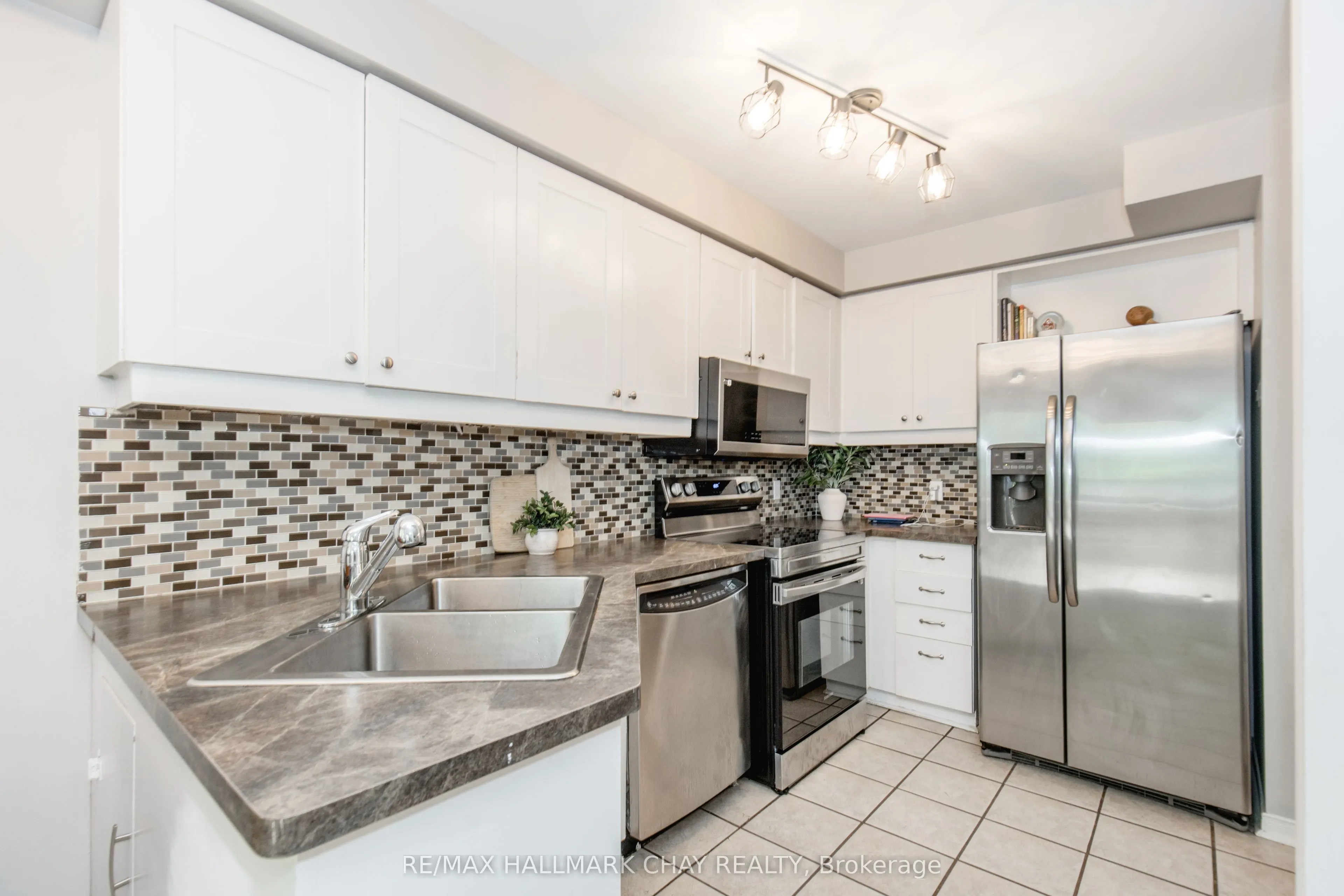 256 Ferndale Drive S