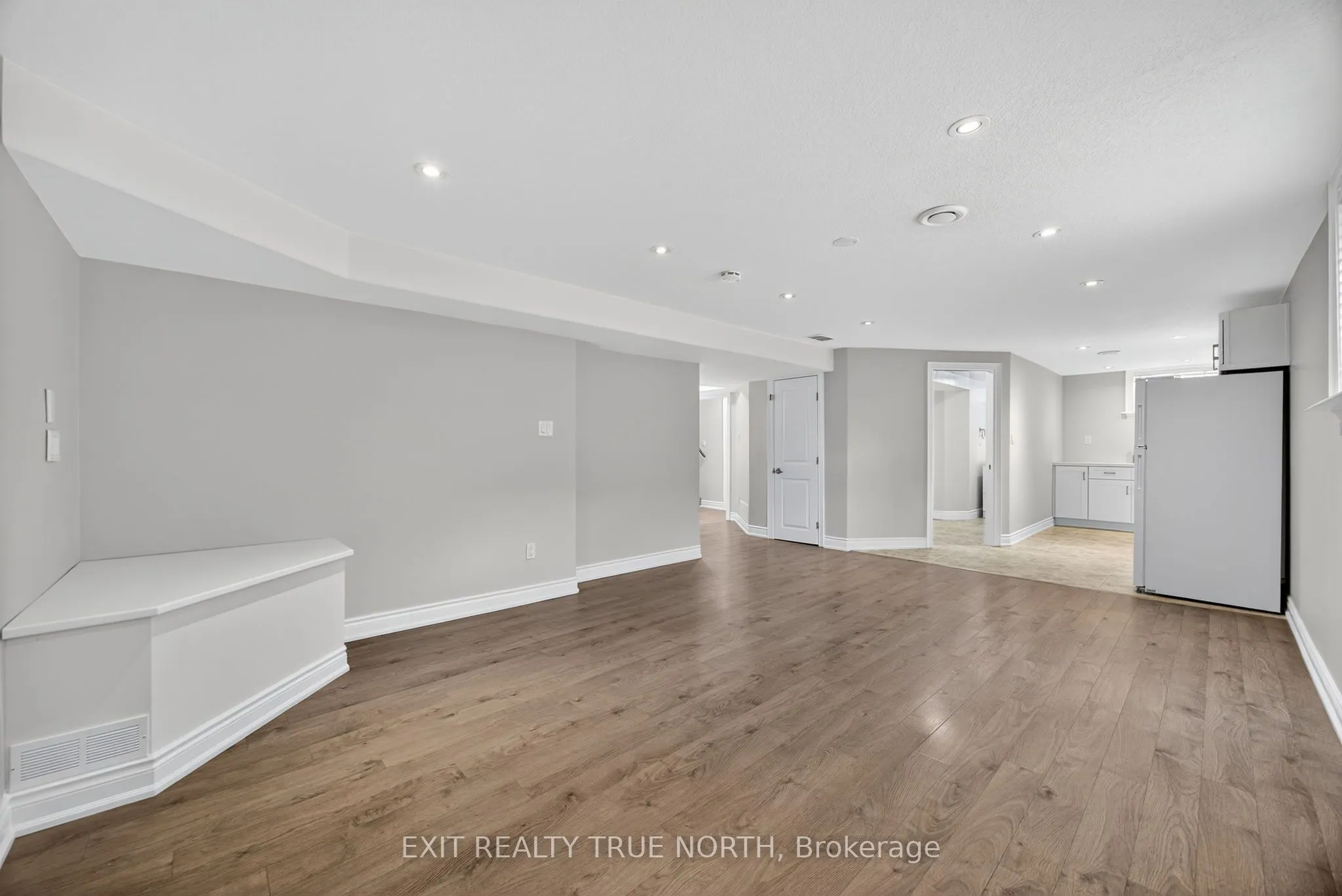 23 Janine Street