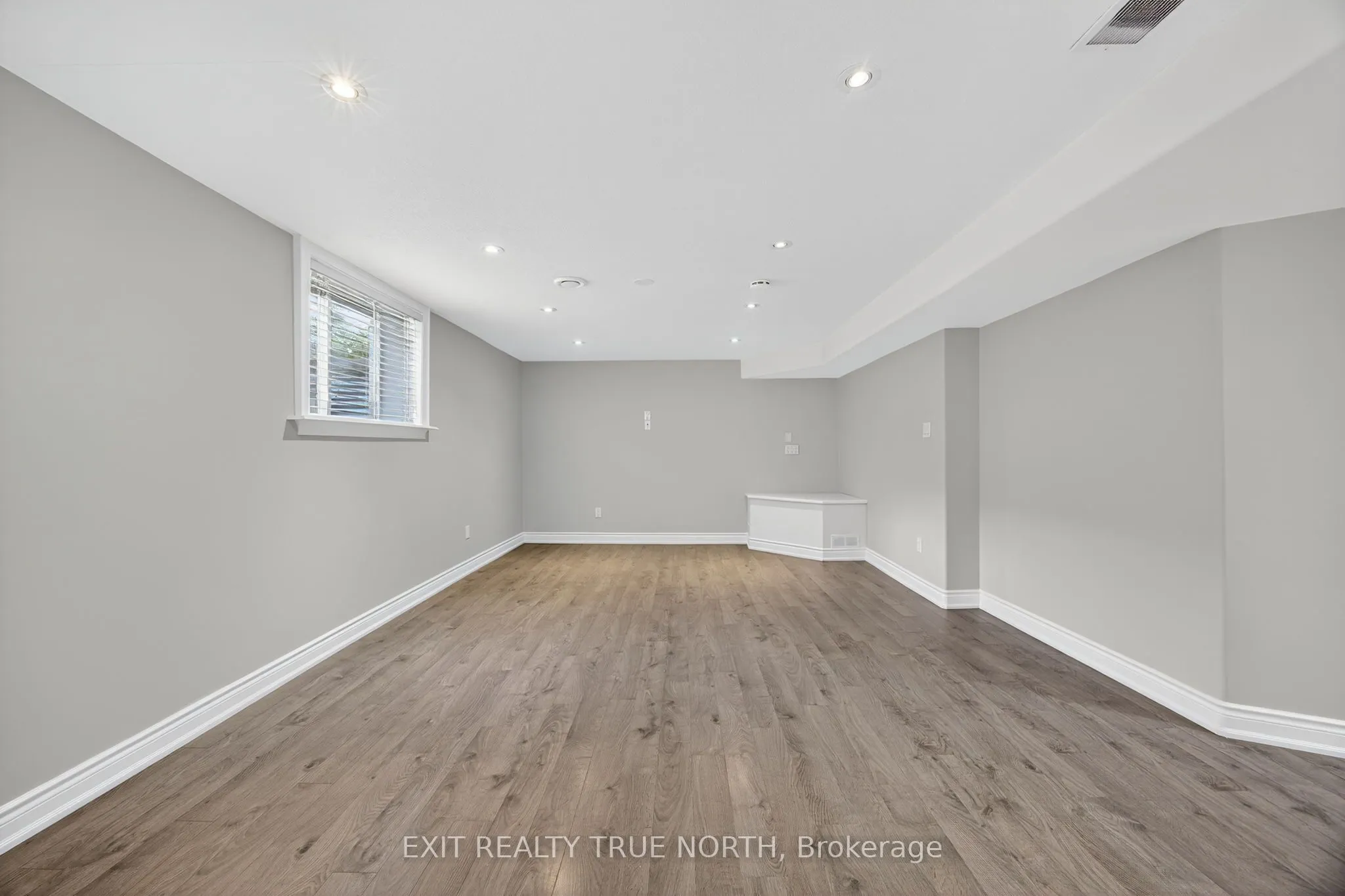 23 Janine Street