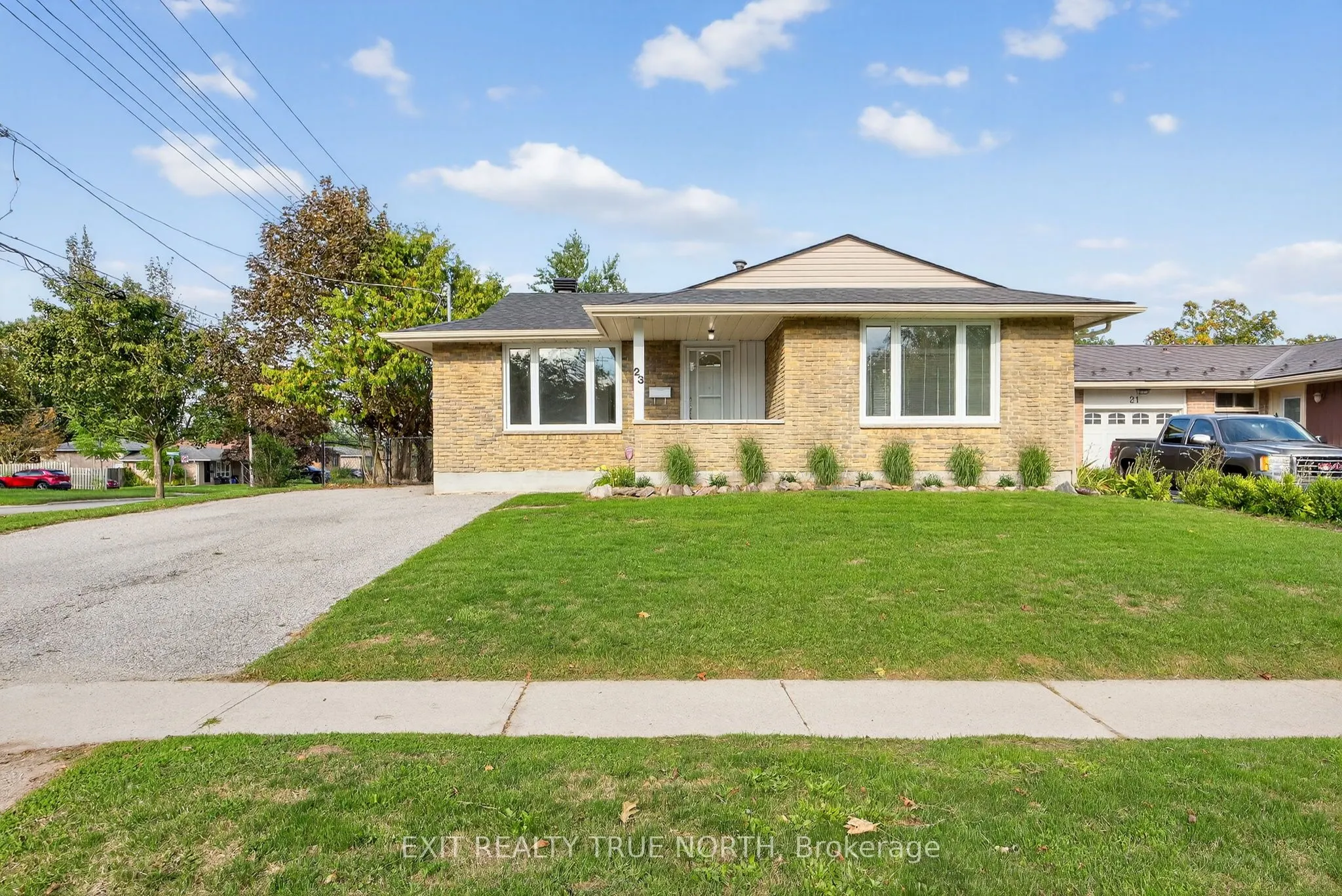 23 Janine Street