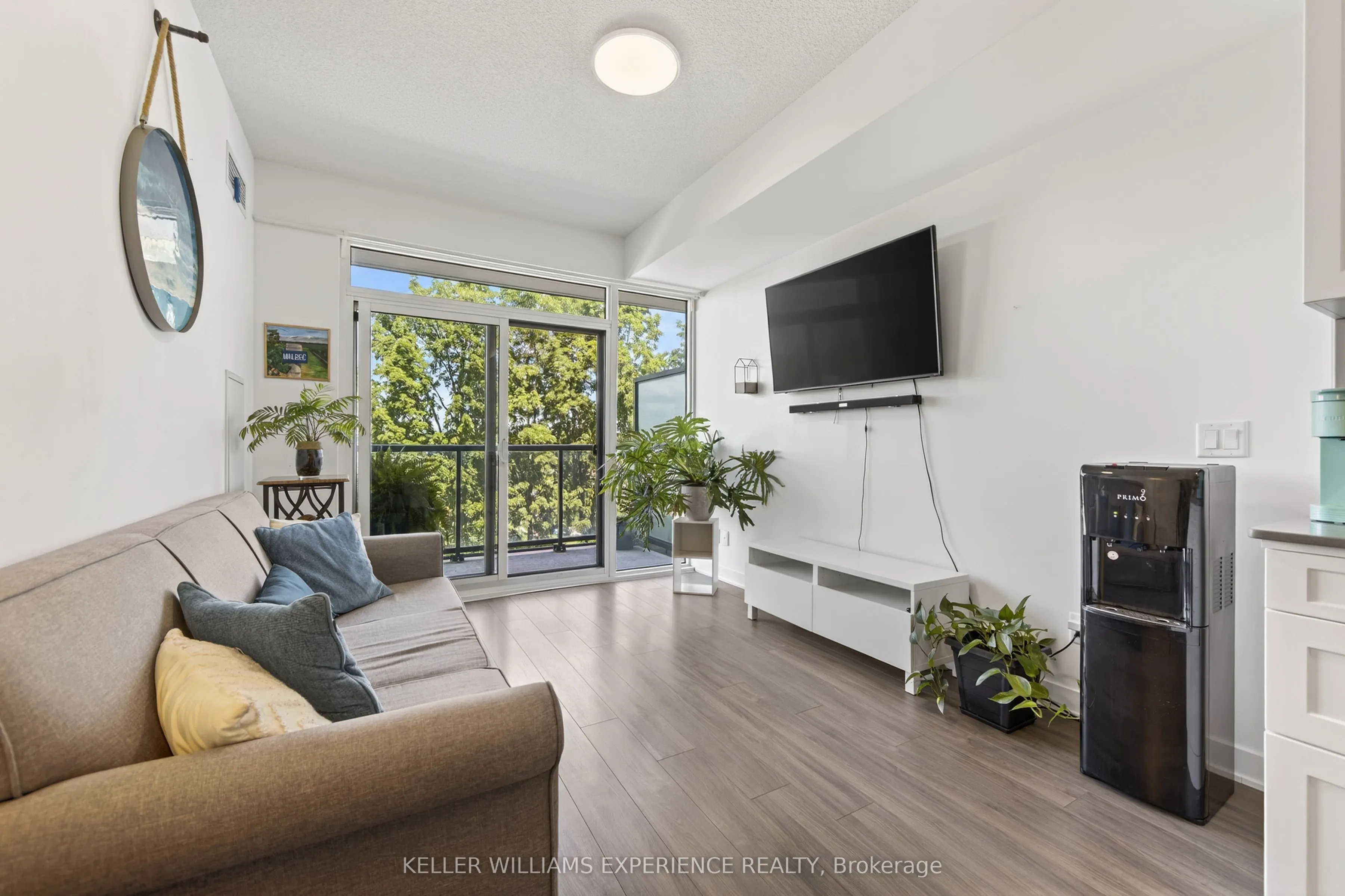 681 Yonge Street, #328