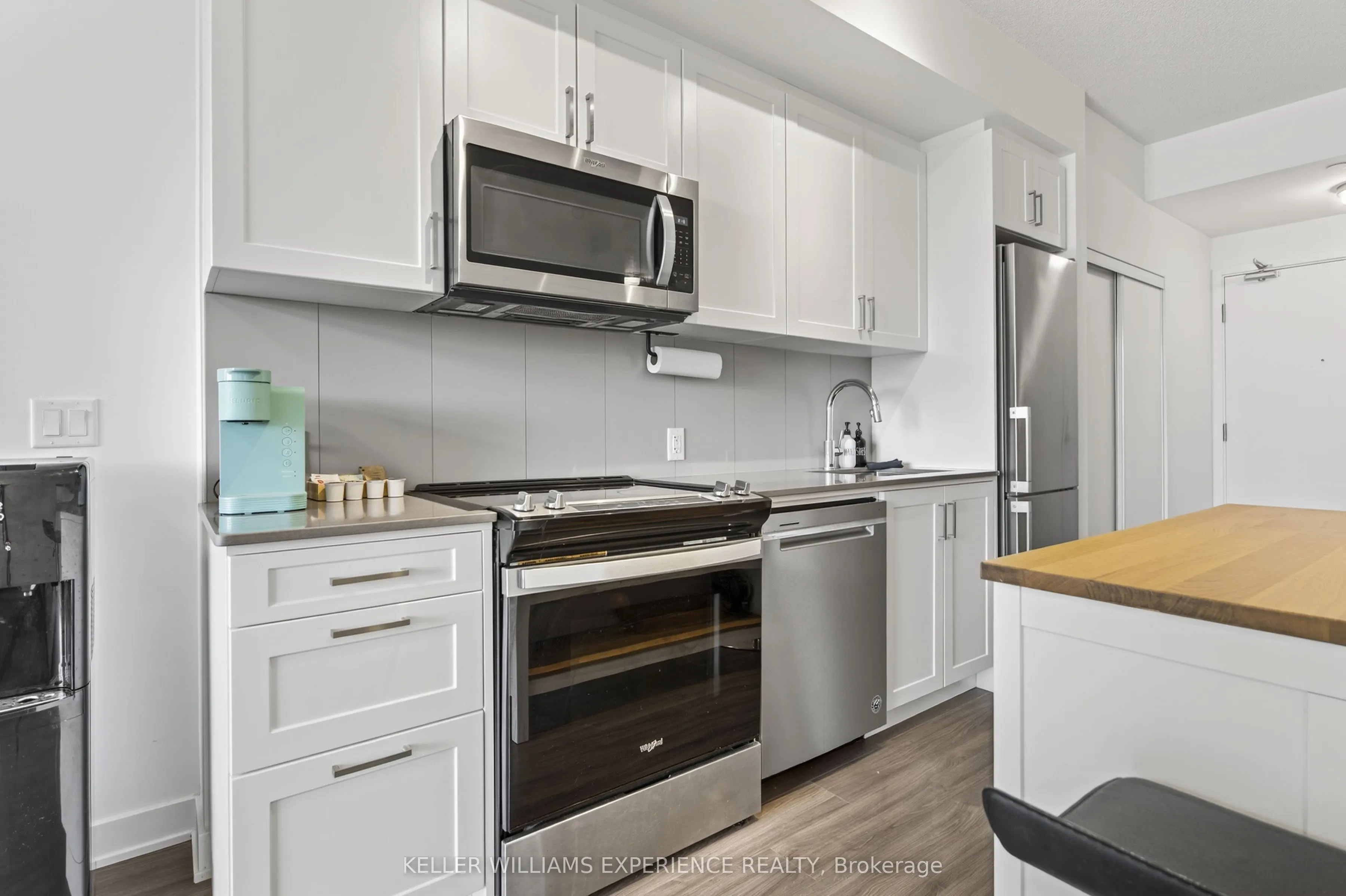681 Yonge Street, #328
