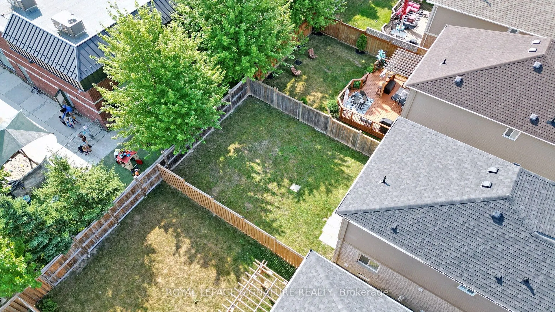 138 Sun King Crescent