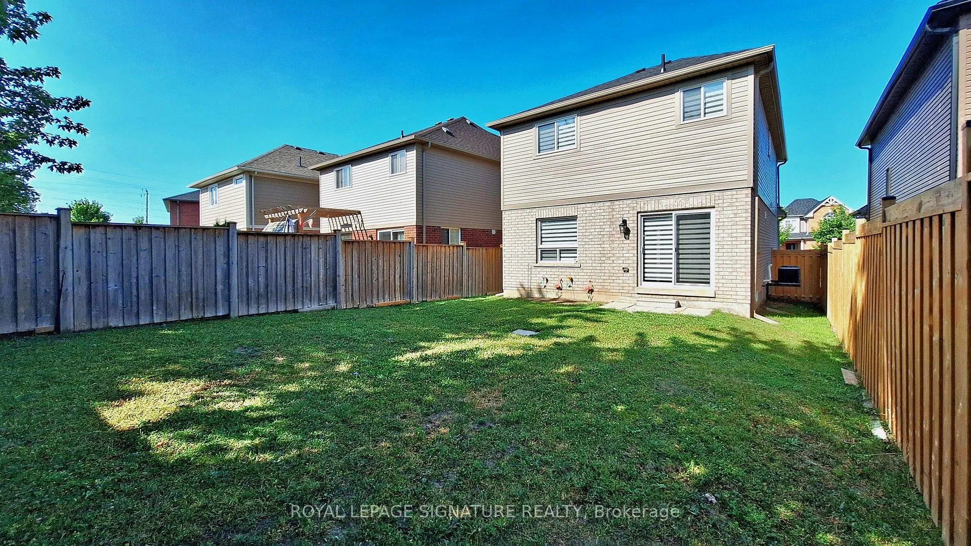 138 Sun King Crescent